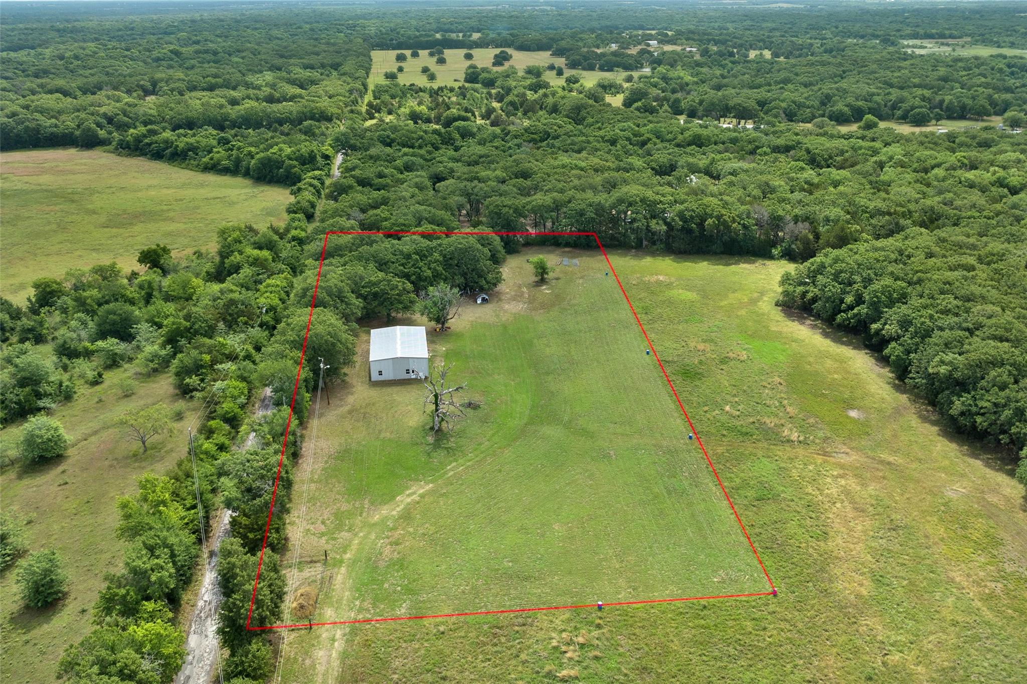 main property photo 28