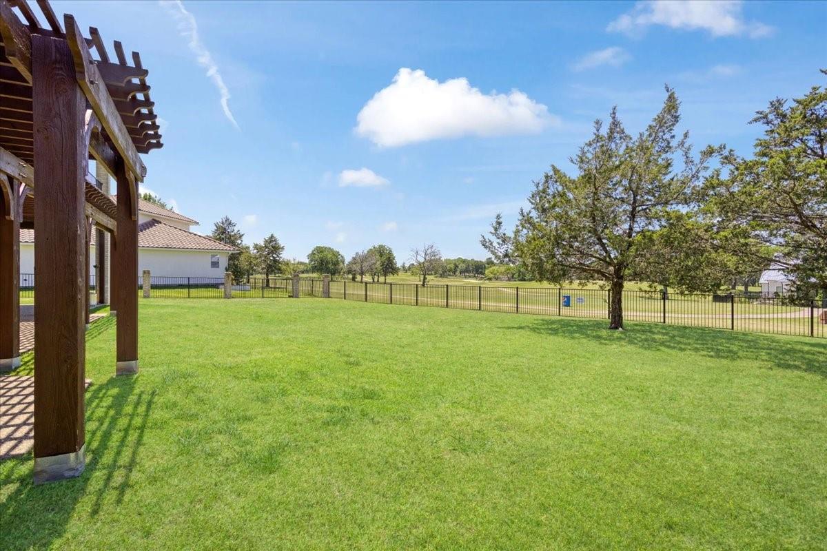 main property photo 39