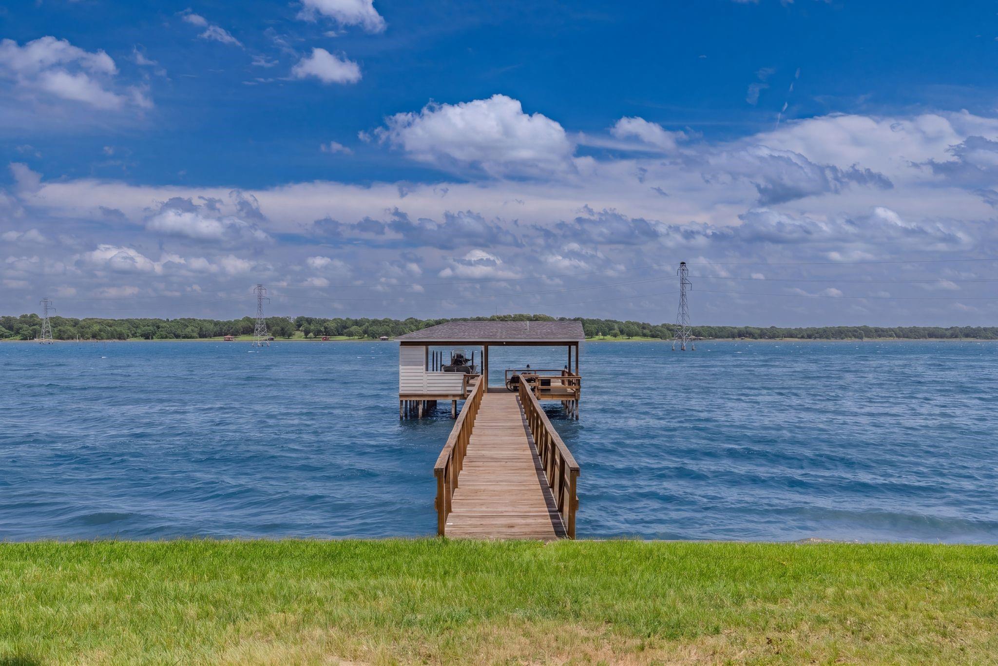 main property photo 34
