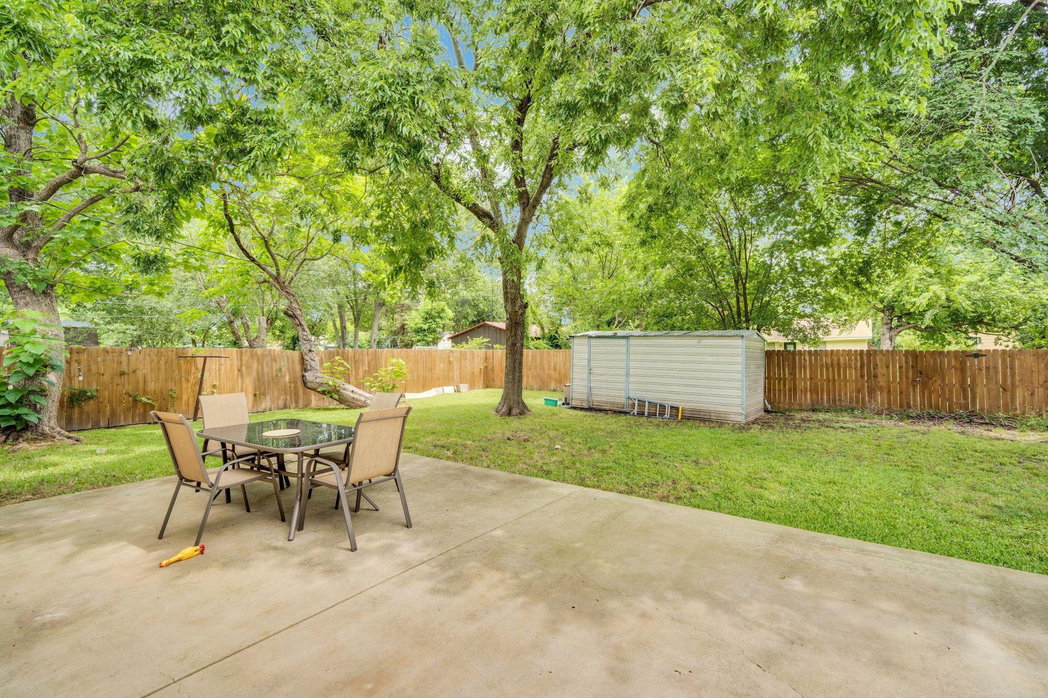 main property photo 14