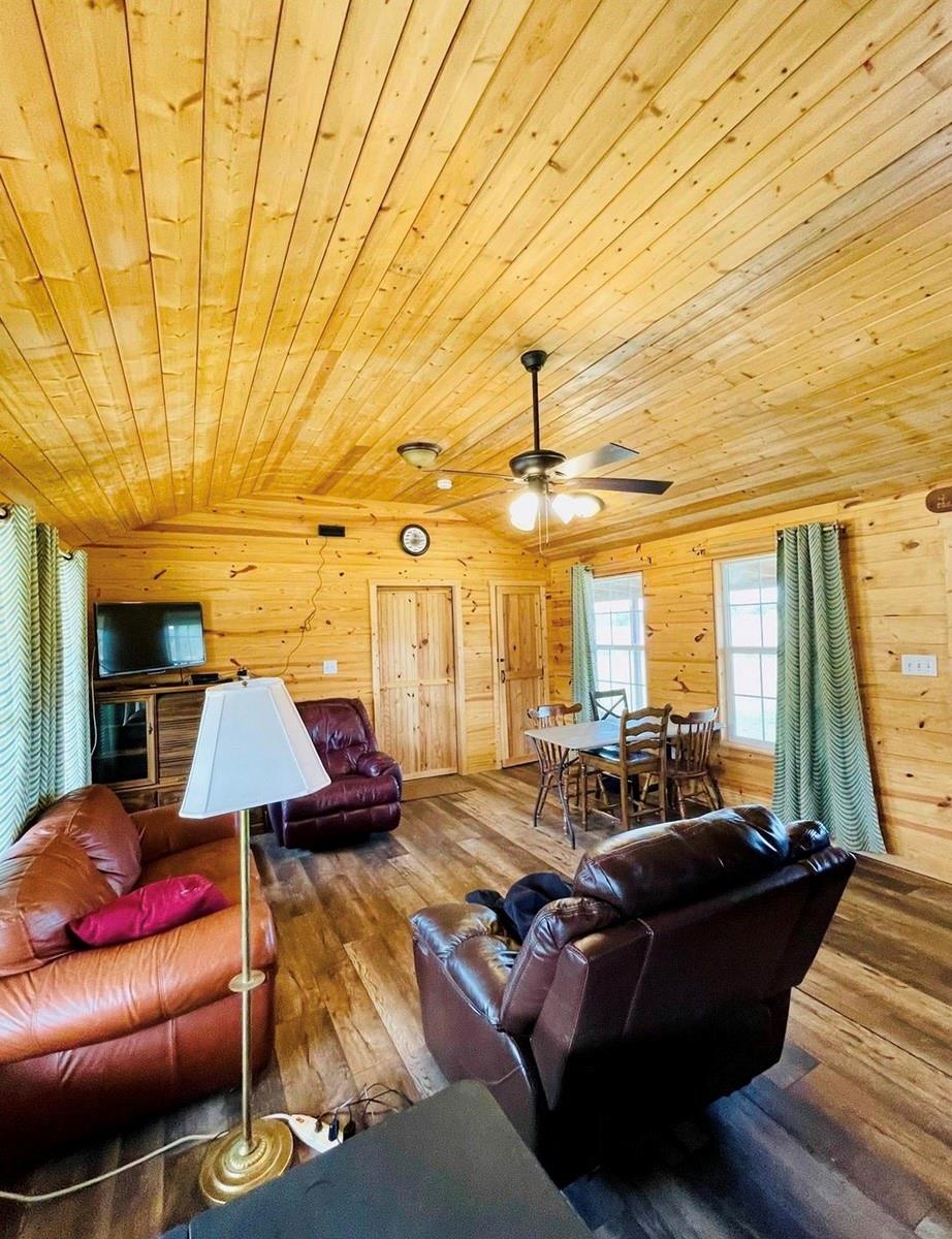 main property photo 5