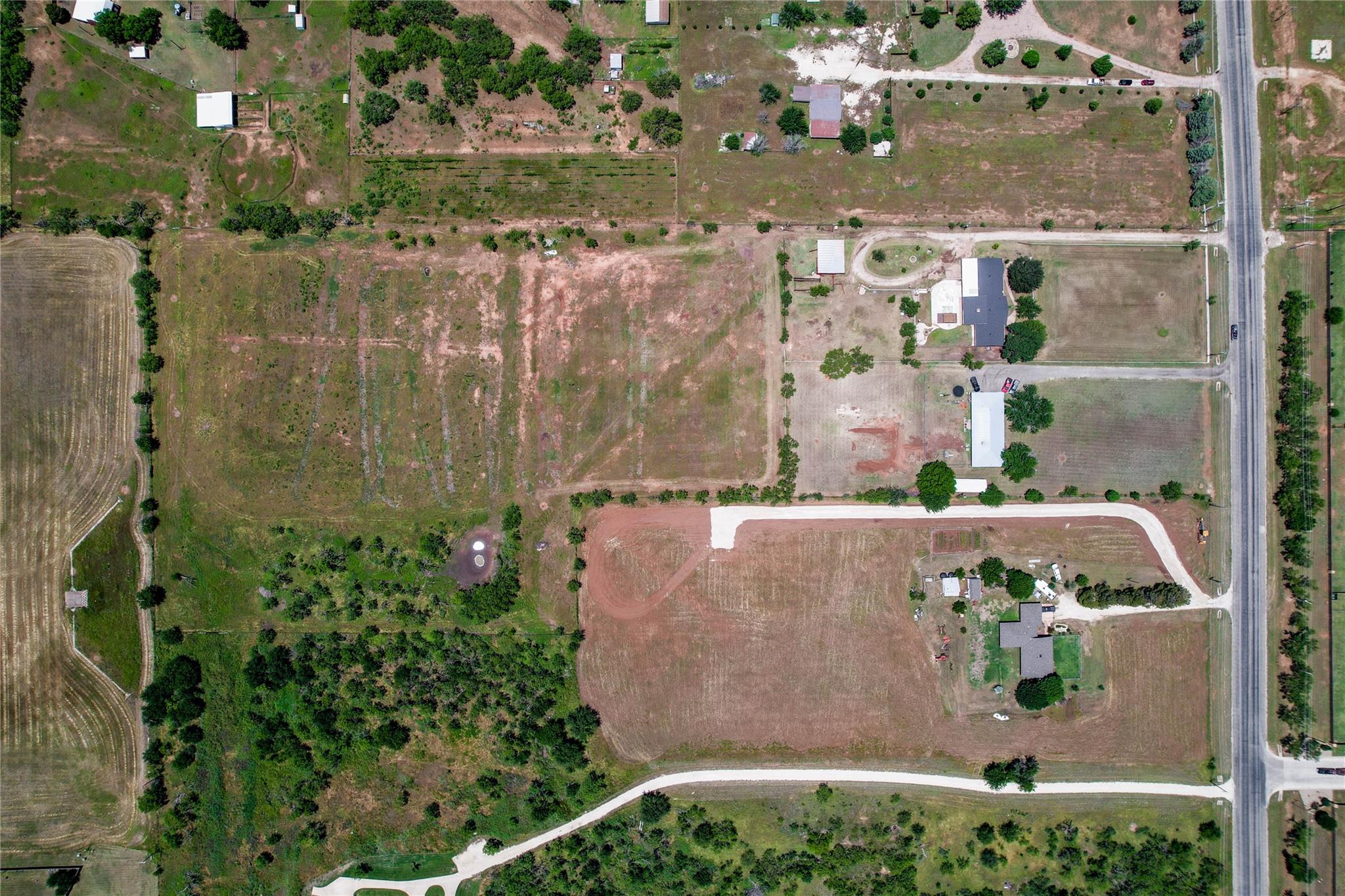 main property photo 39