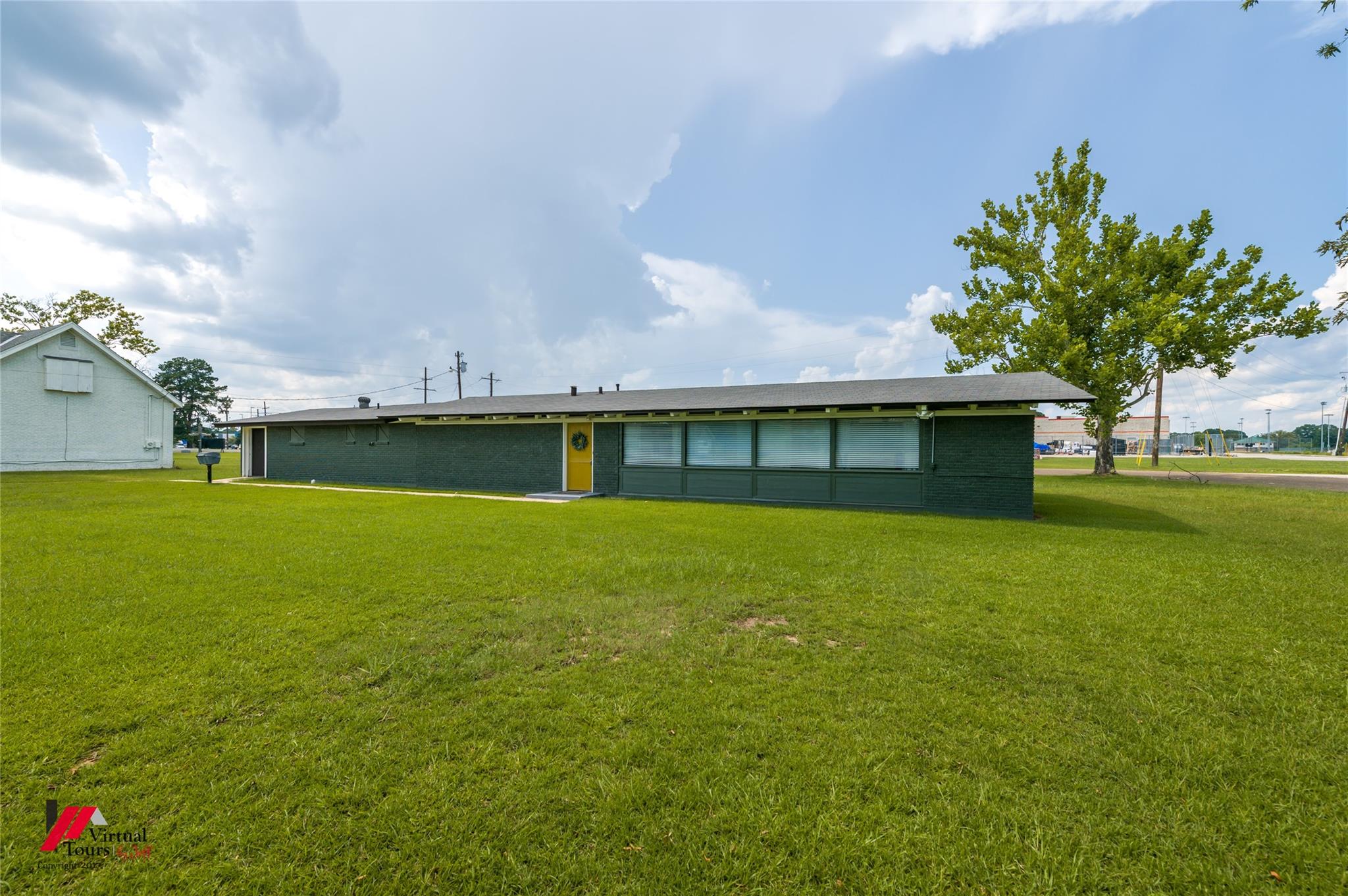 main property photo 5