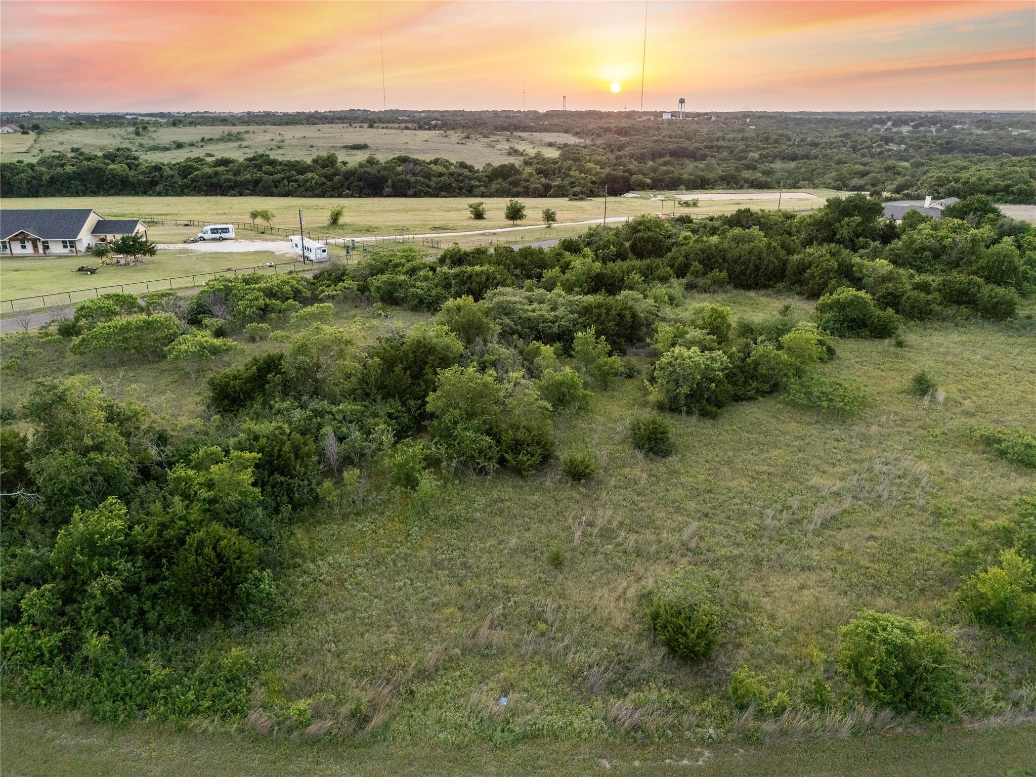 main property photo 11