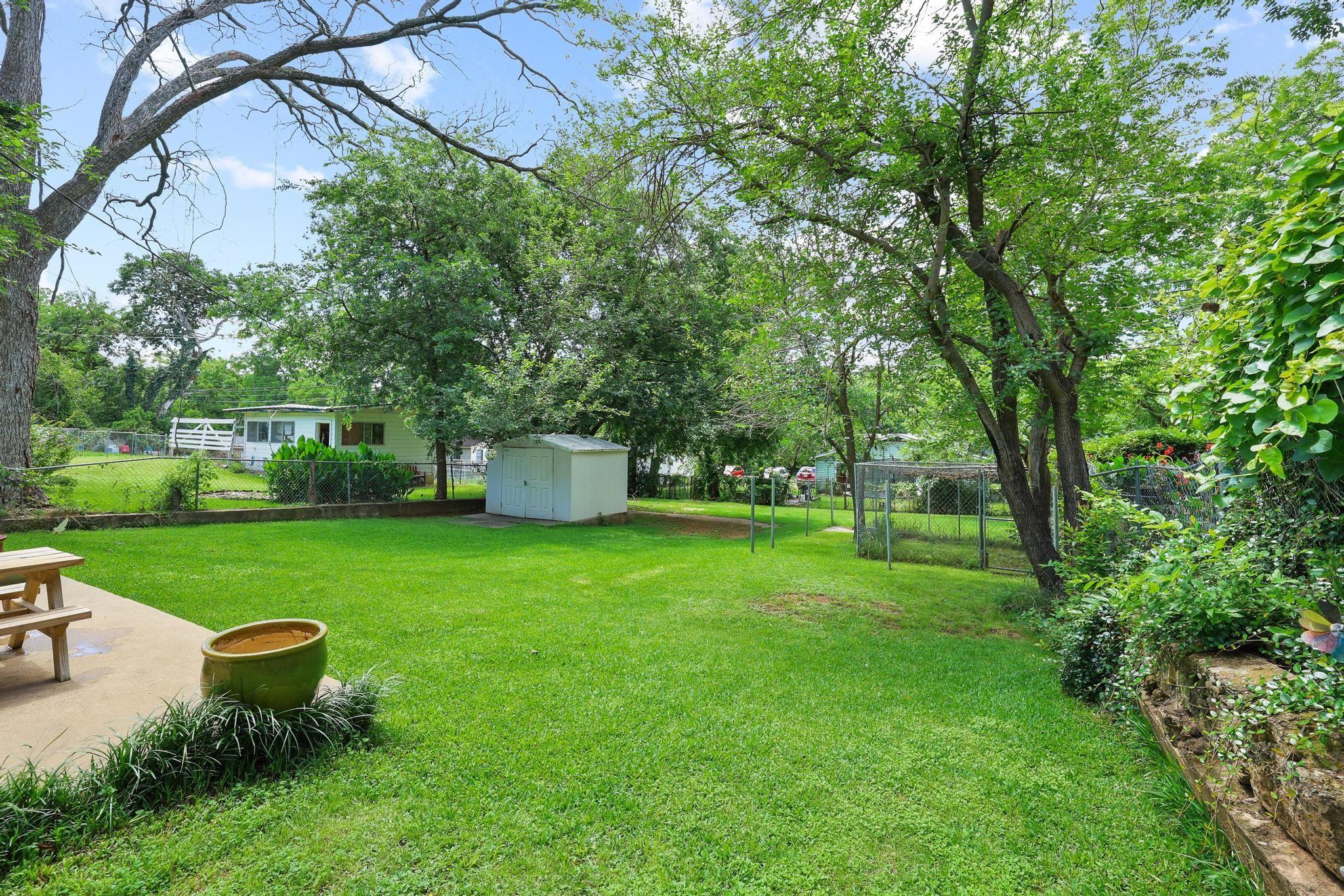 main property photo 25