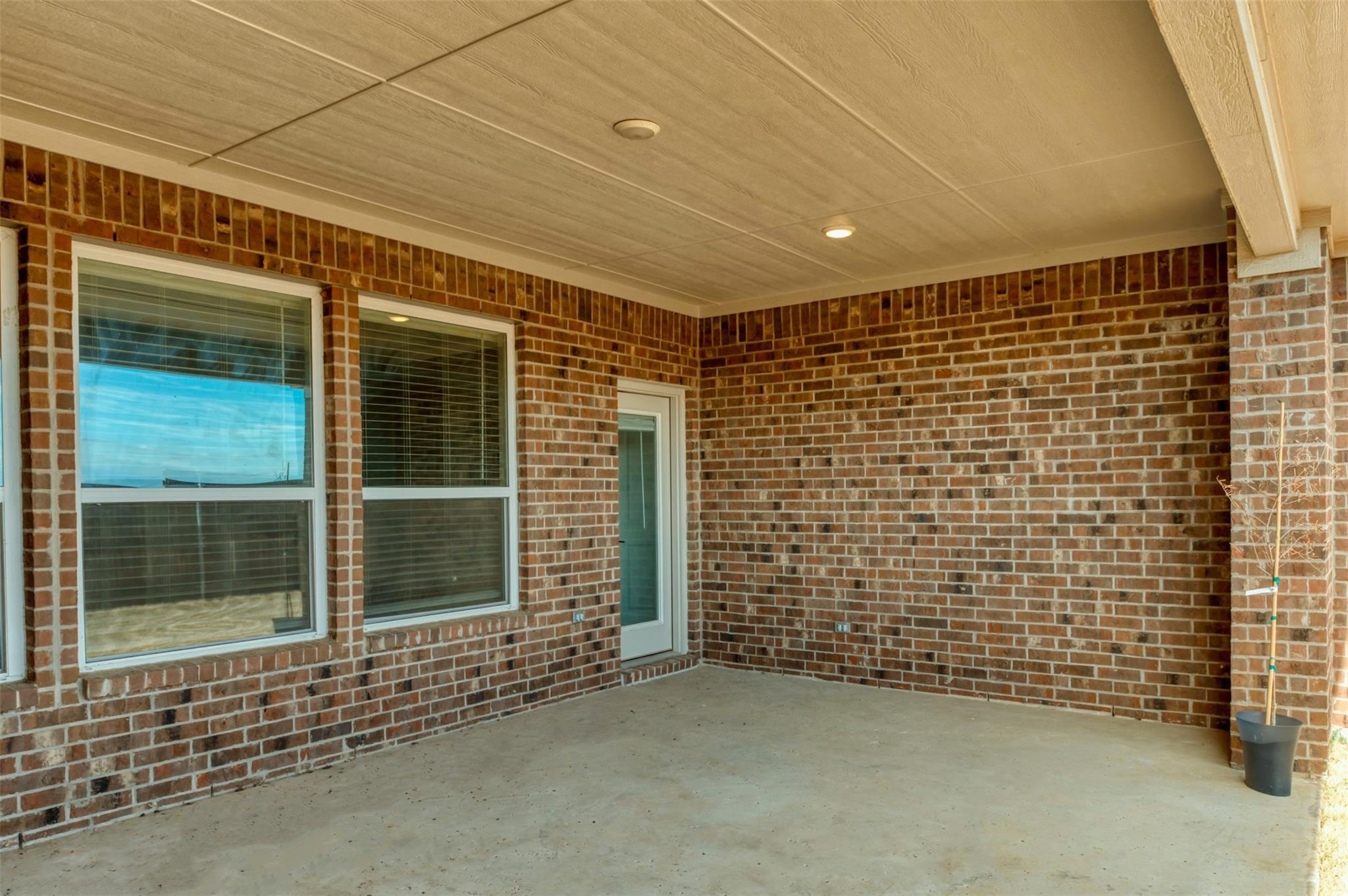 main property photo 36
