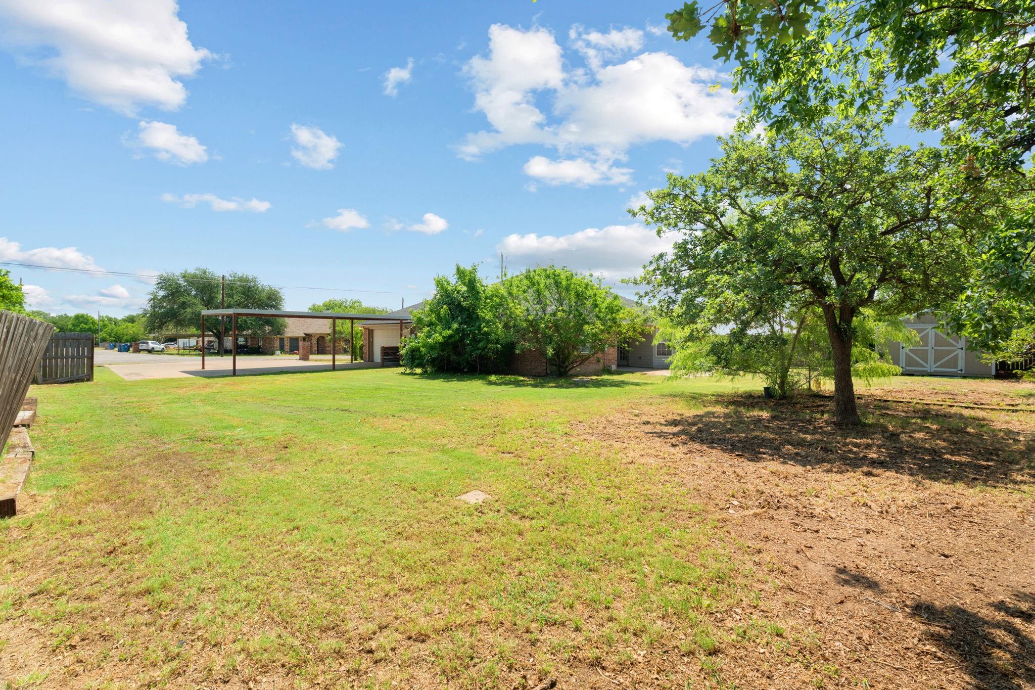 main property photo 23