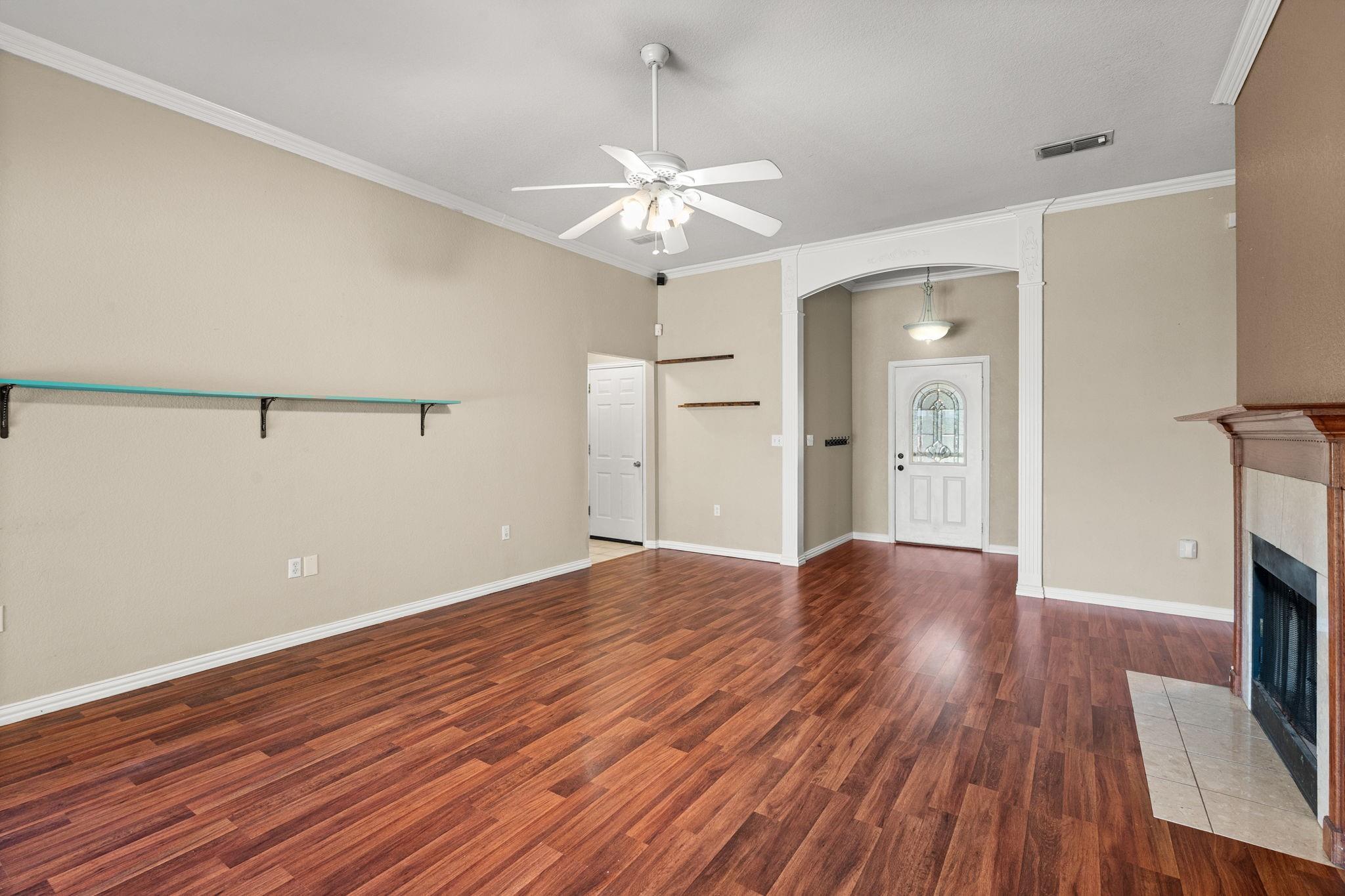 main property photo 4