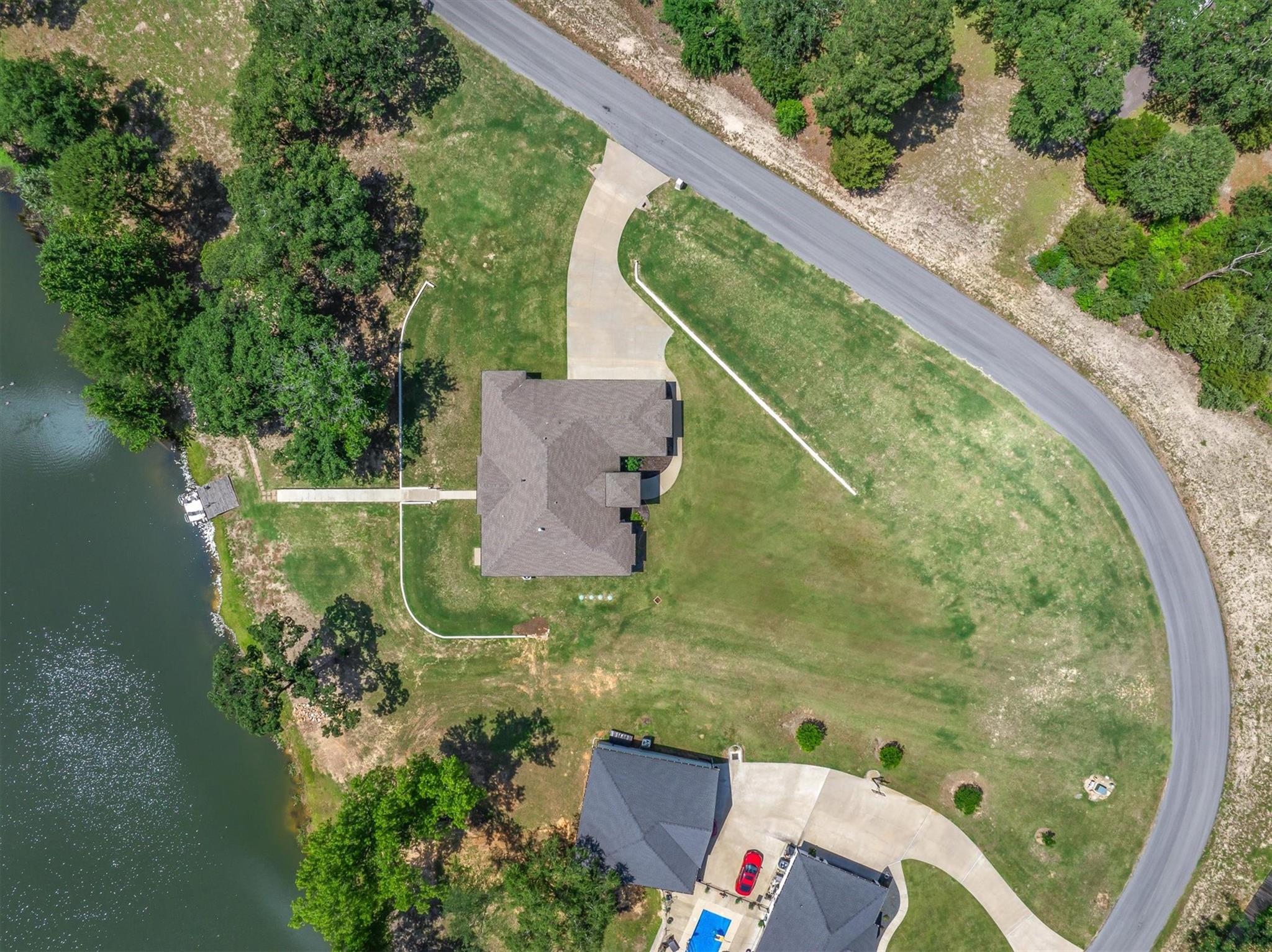 main property photo 38
