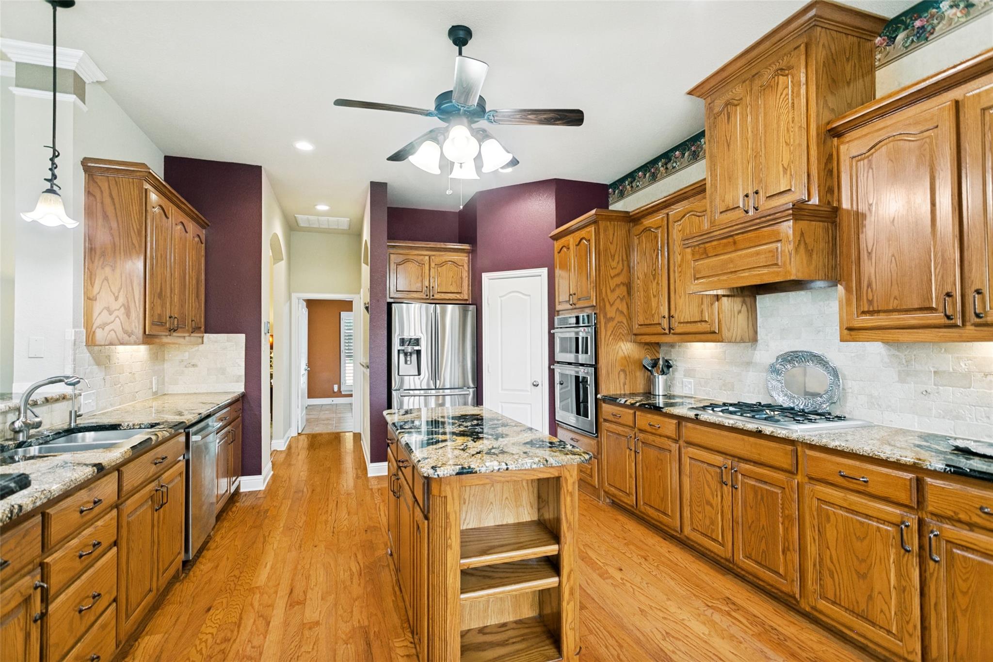 main property photo 12