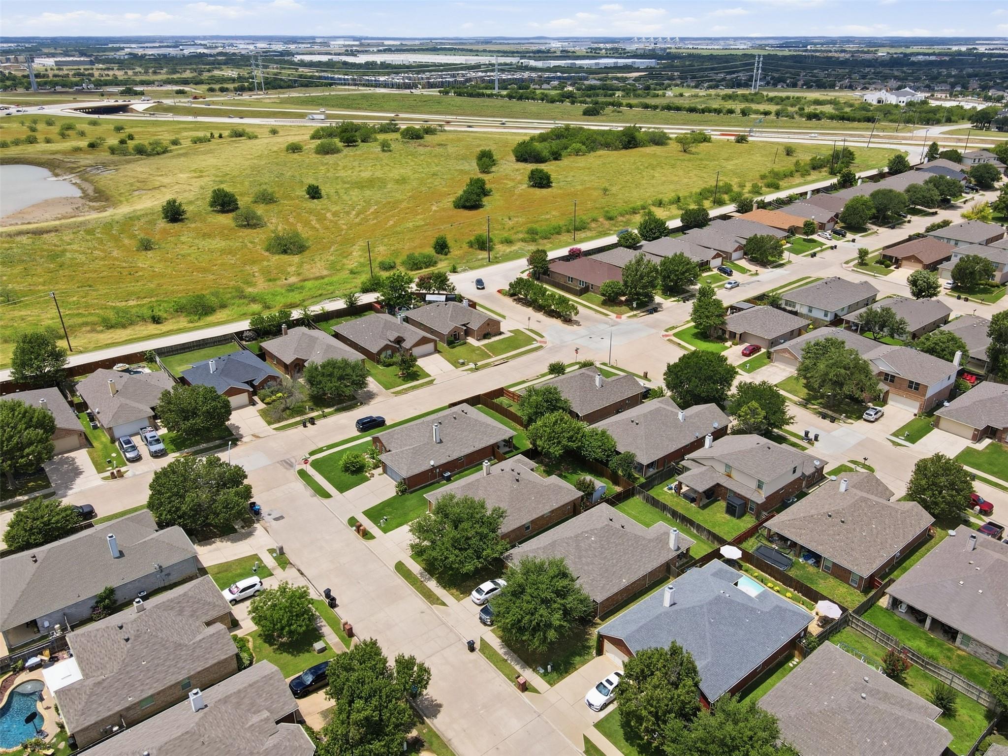 main property photo 32