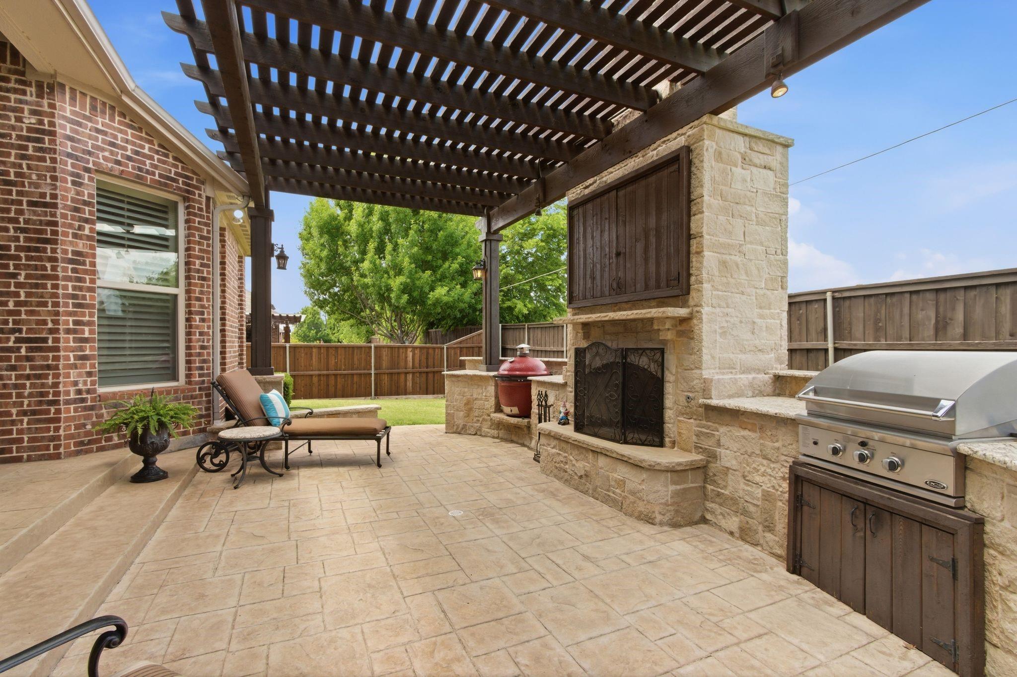 main property photo 35