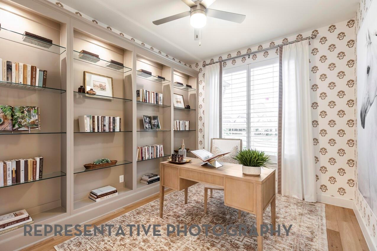 main property photo 6