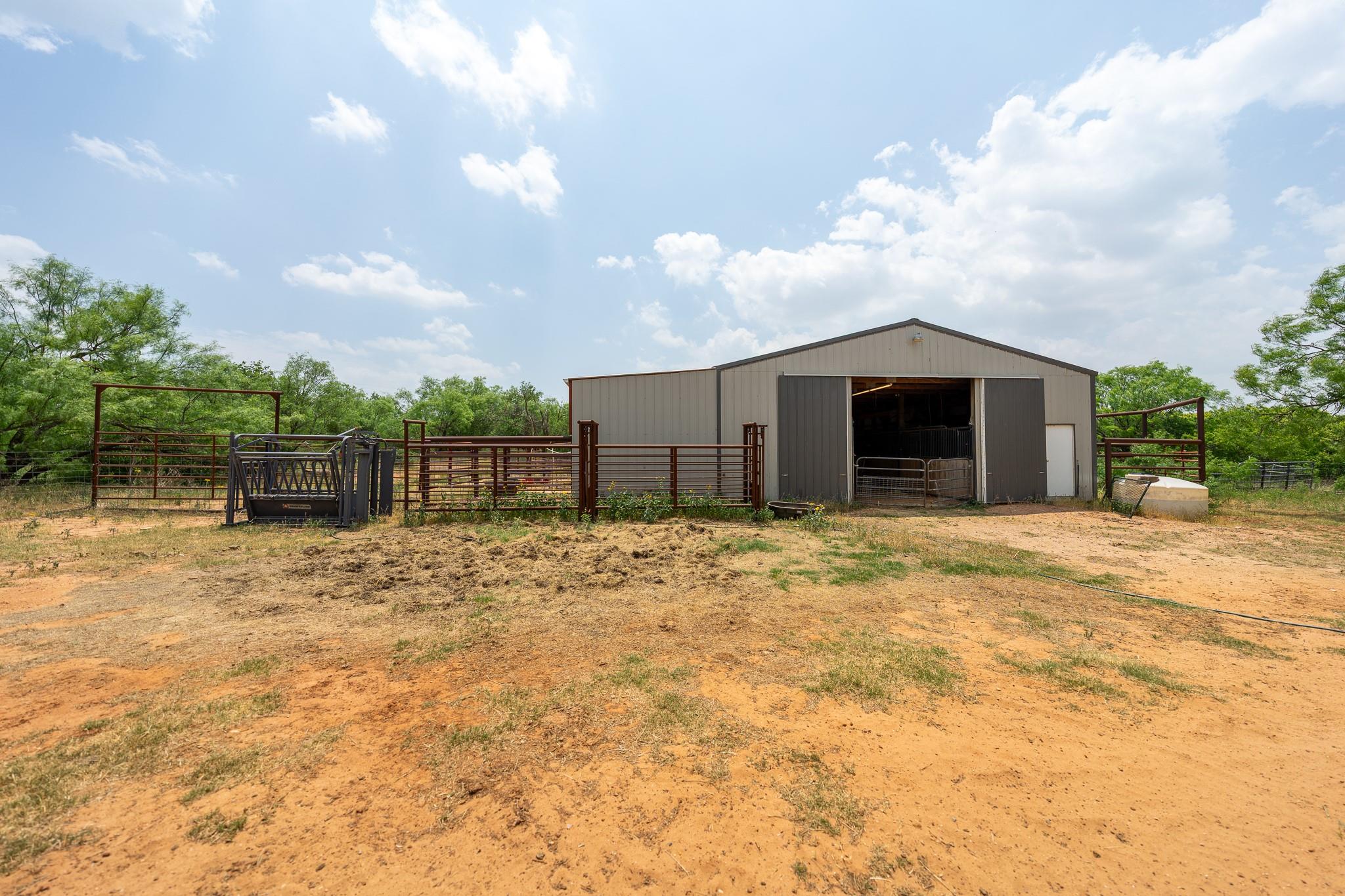 main property photo 36