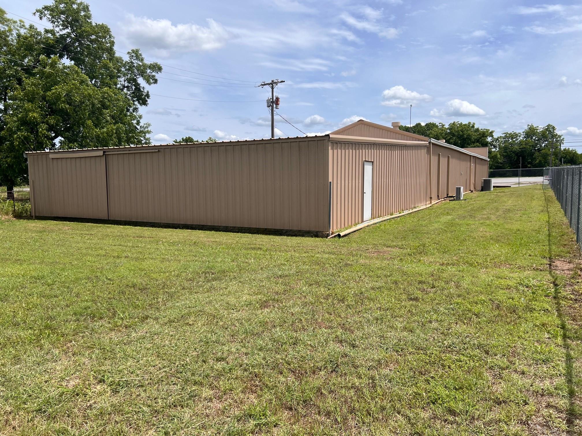 main property photo 6
