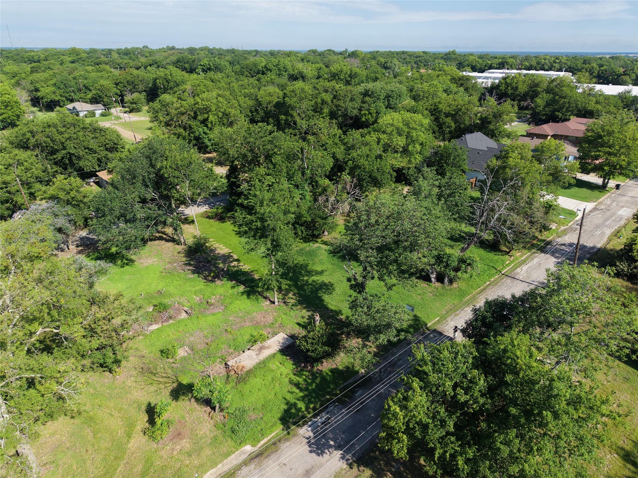 main property photo 4
