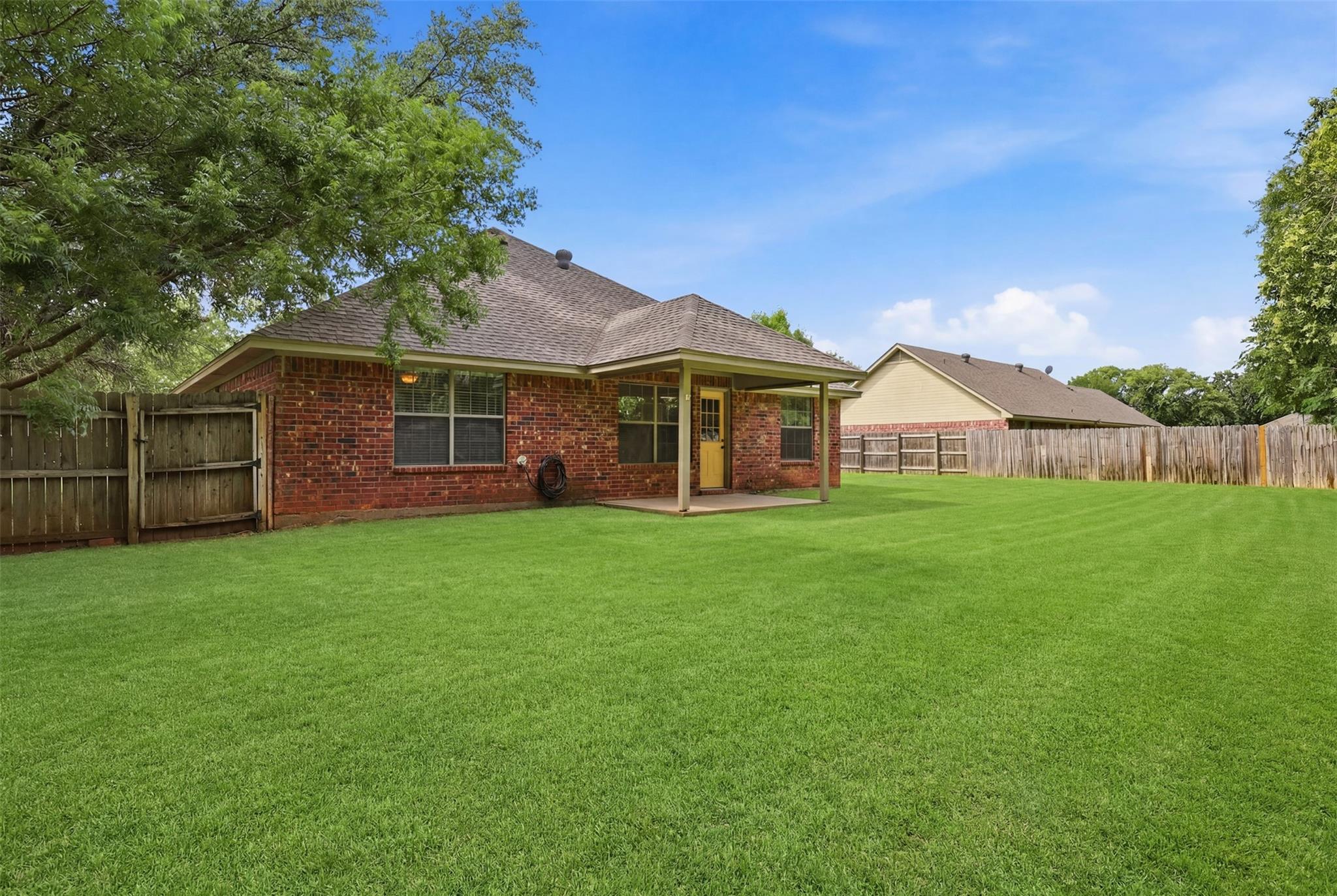 main property photo 27
