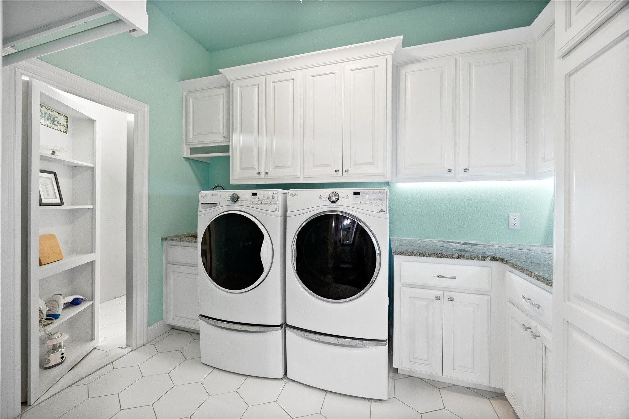 main property photo 17