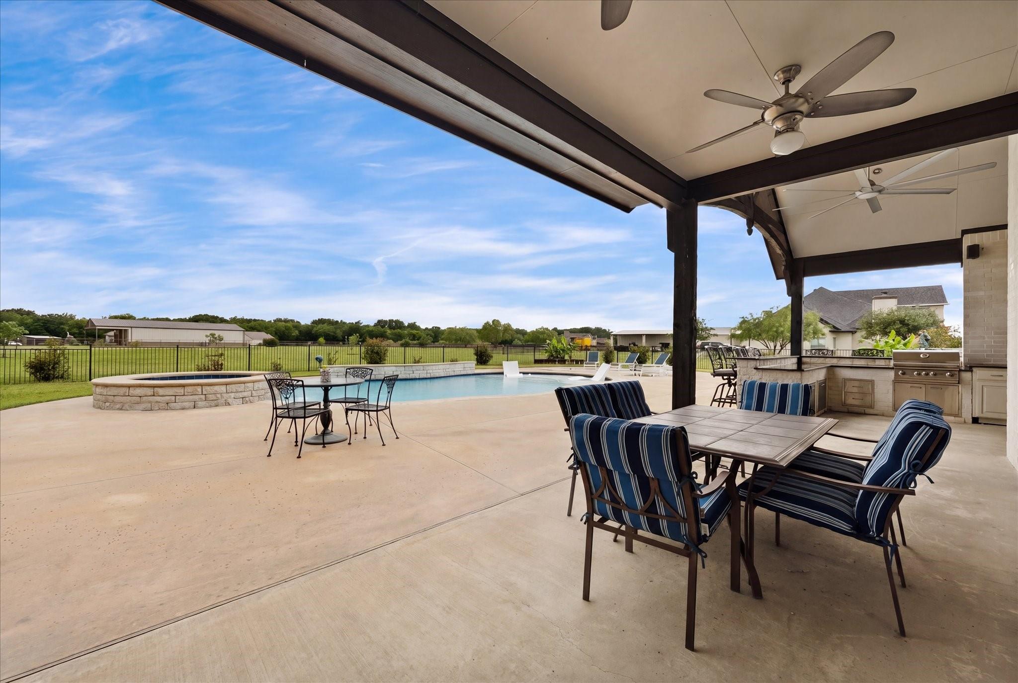 main property photo 31