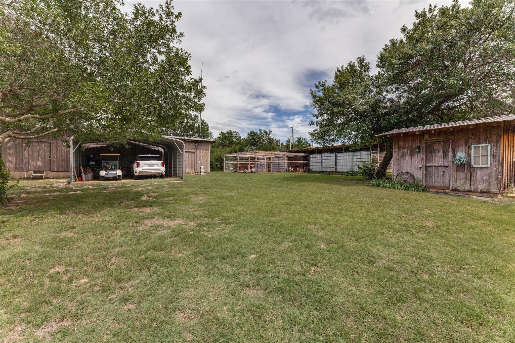 main property photo 27