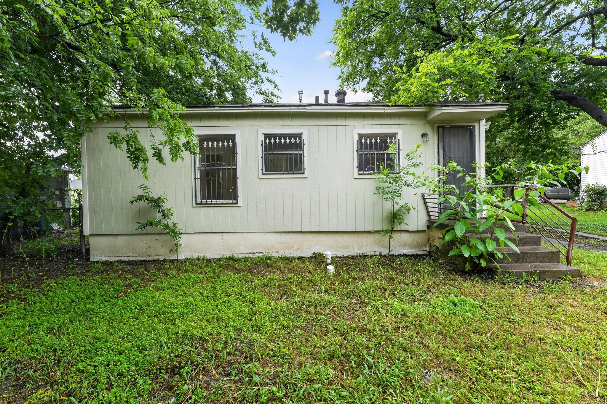 main property photo 26