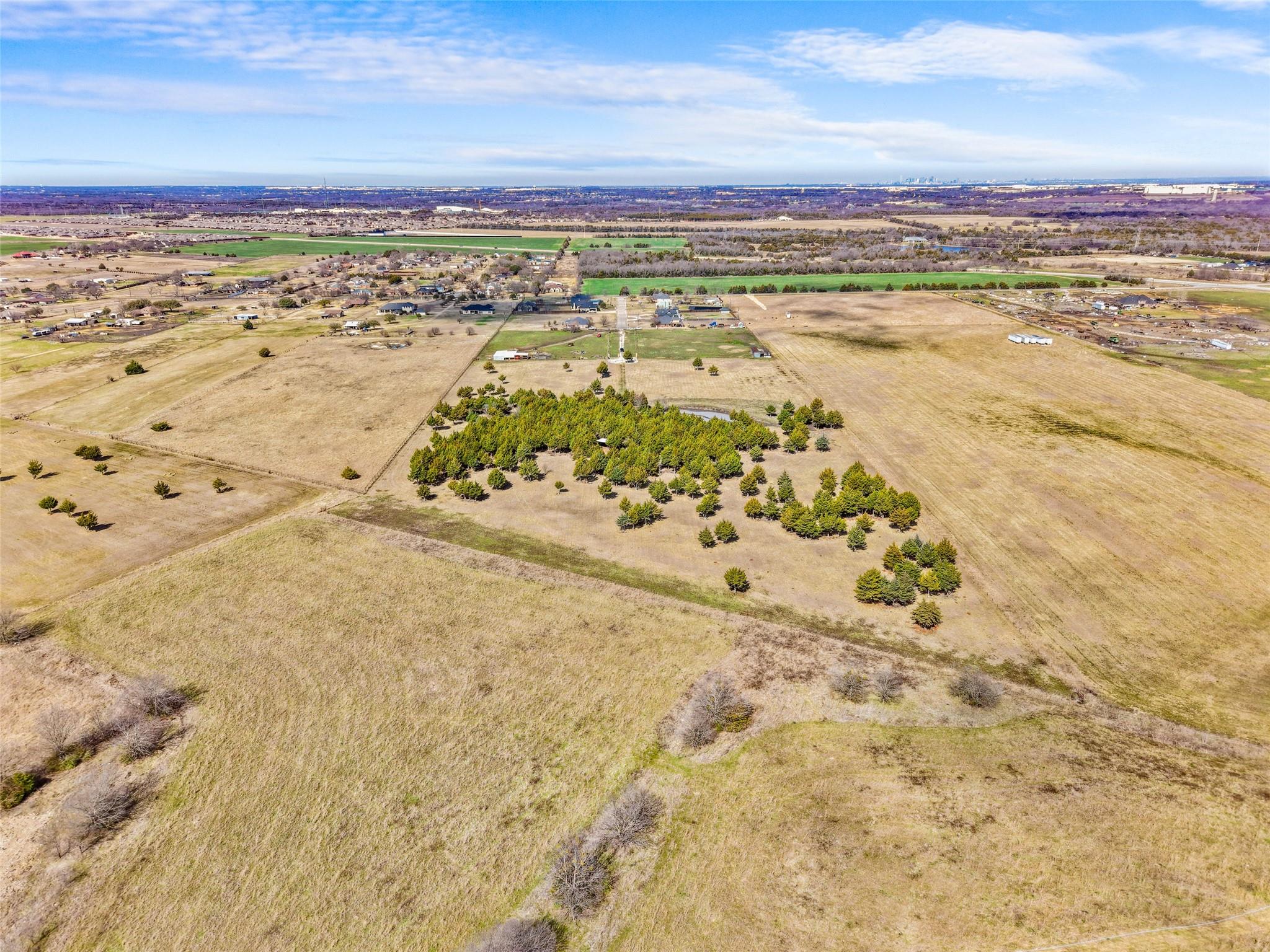main property photo 16