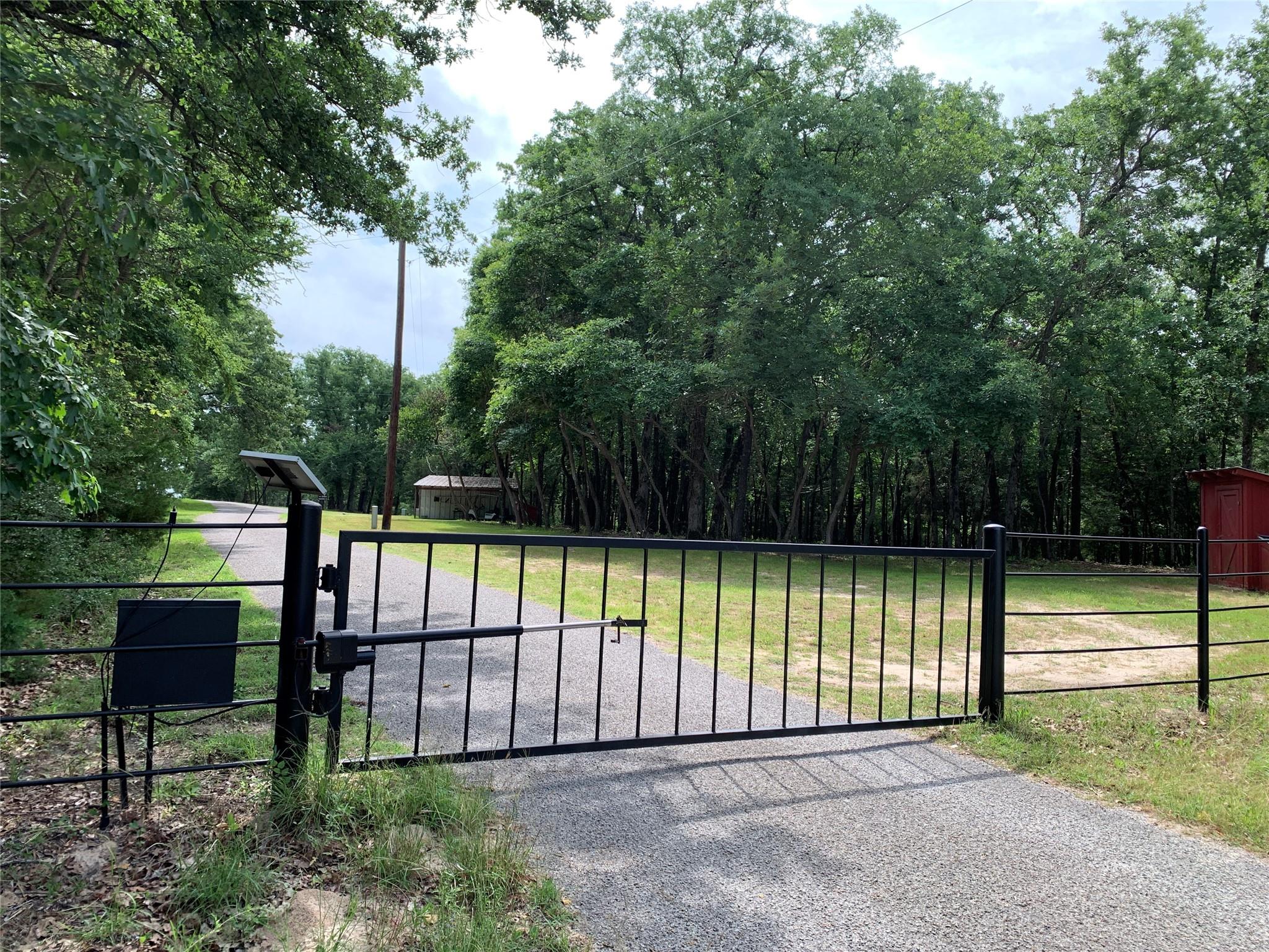 main property photo 14