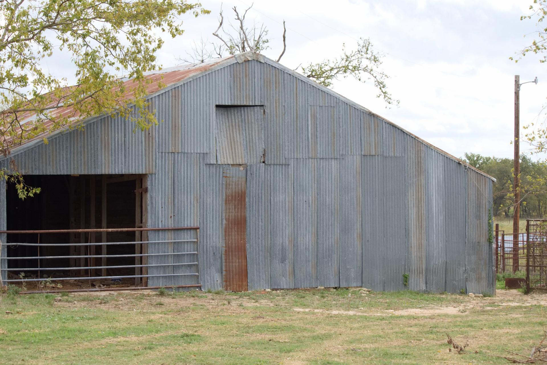 main property photo 29