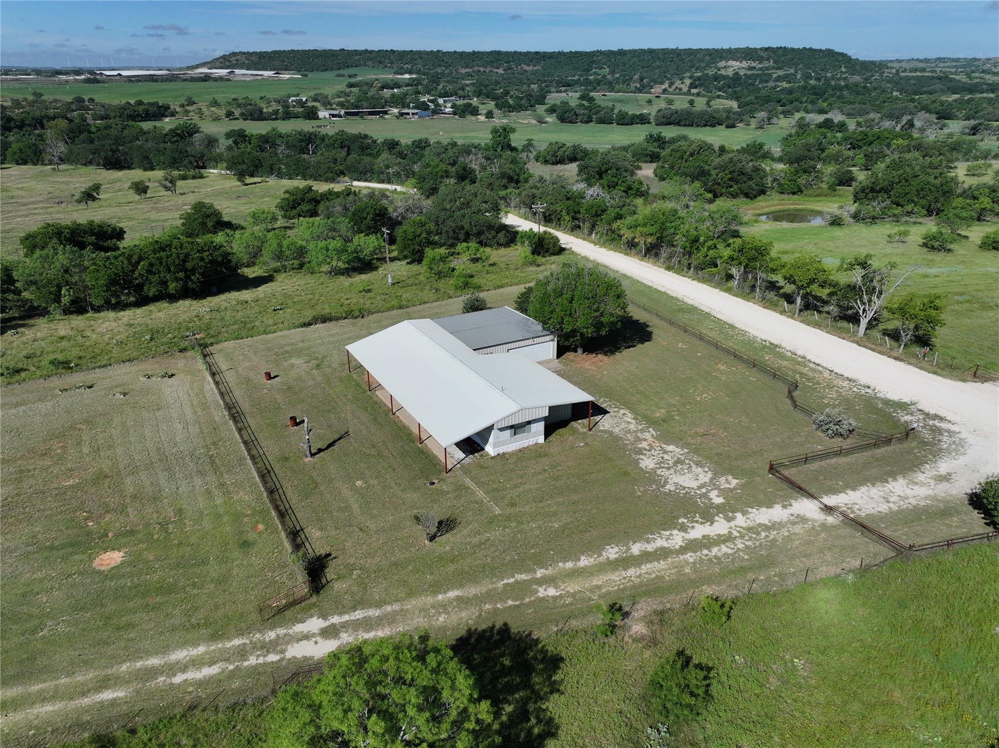 main property photo 30