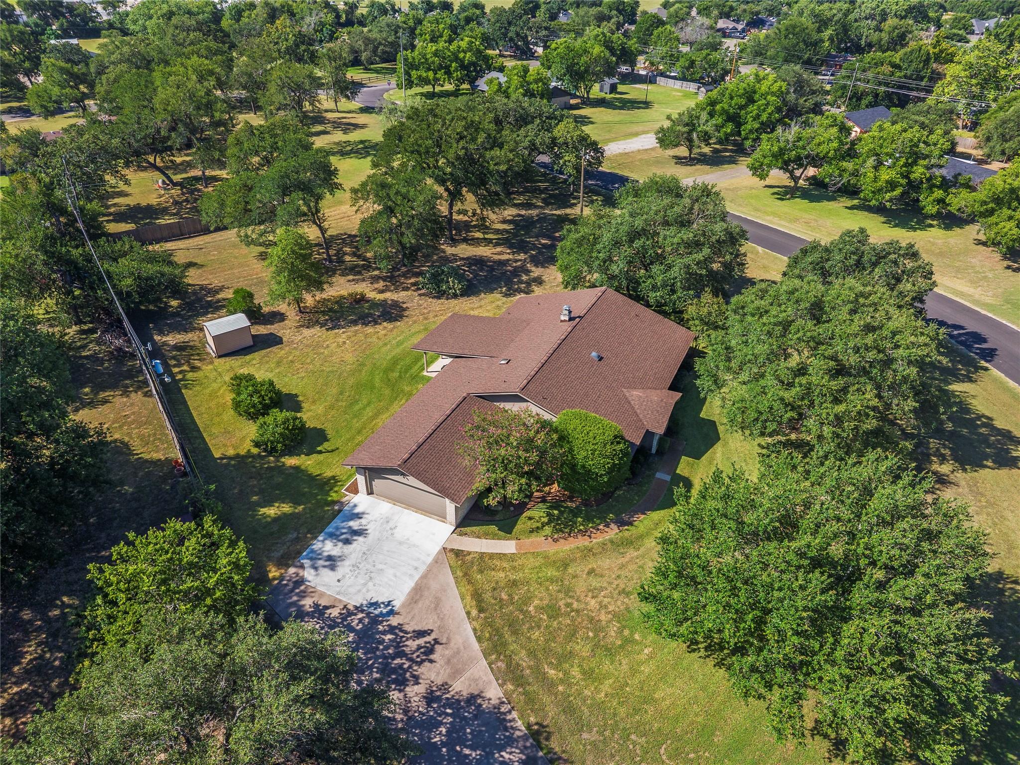 main property photo 8