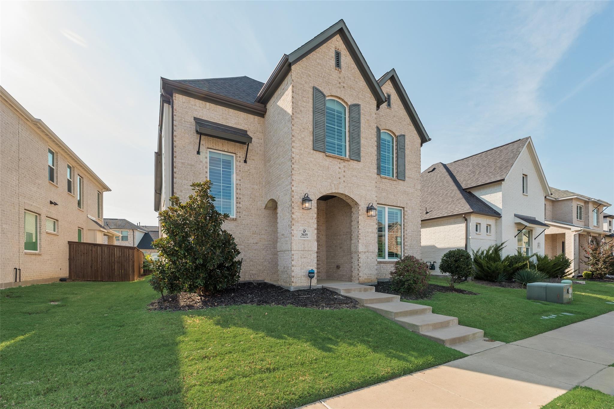 main property photo 37