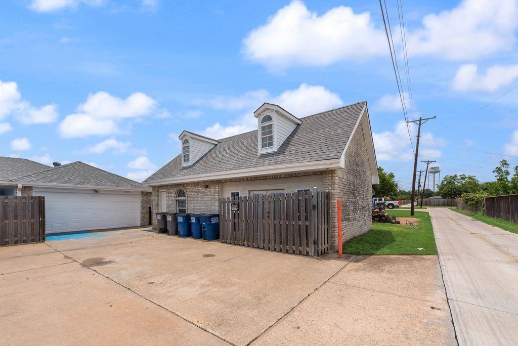 main property photo 38