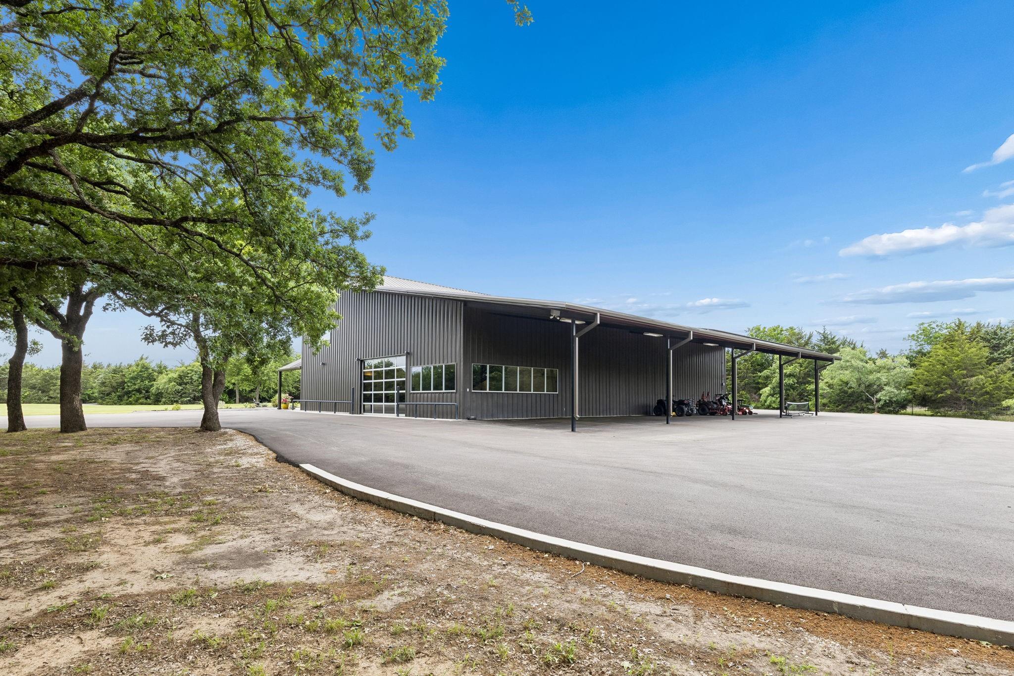 main property photo 35