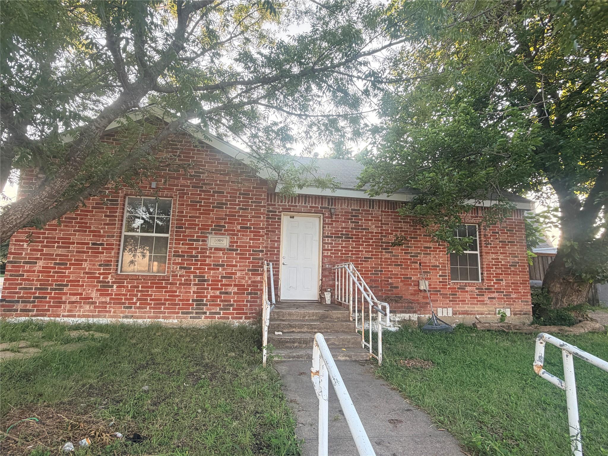 main property photo 6