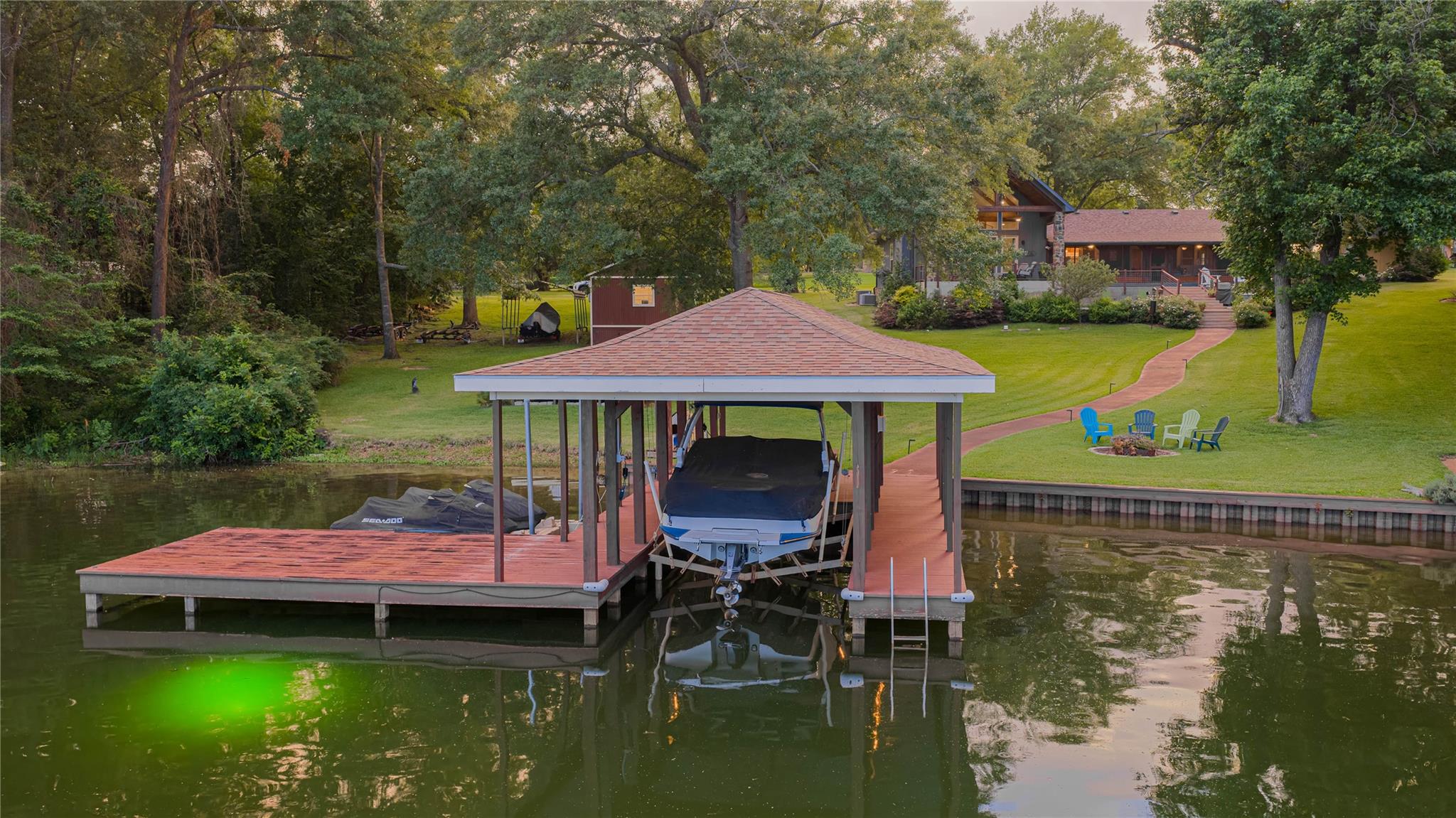 main property photo 23
