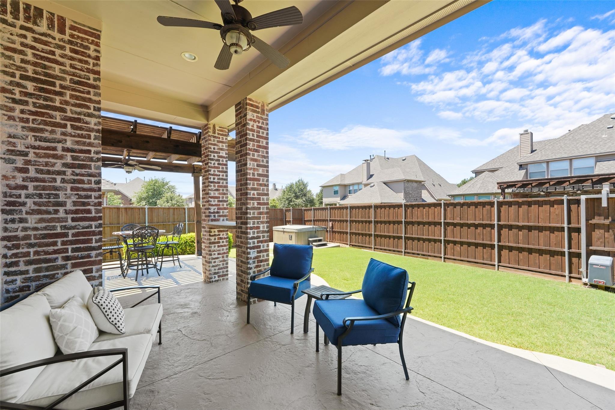 main property photo 28