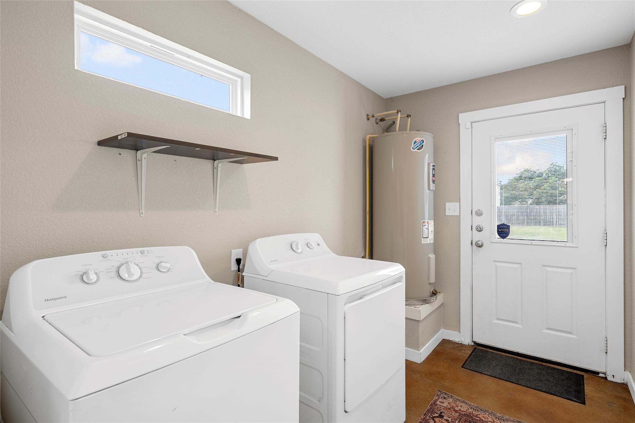 main property photo 14