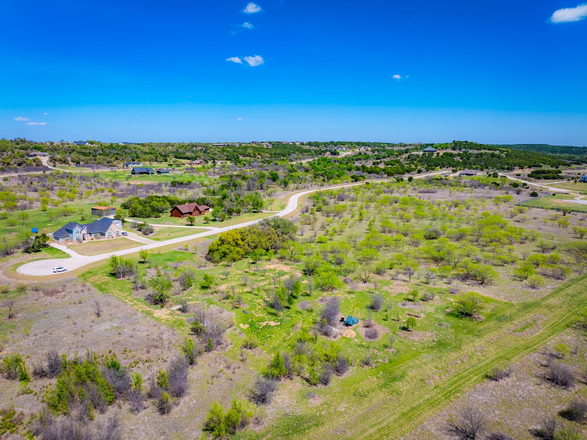 main property photo 18