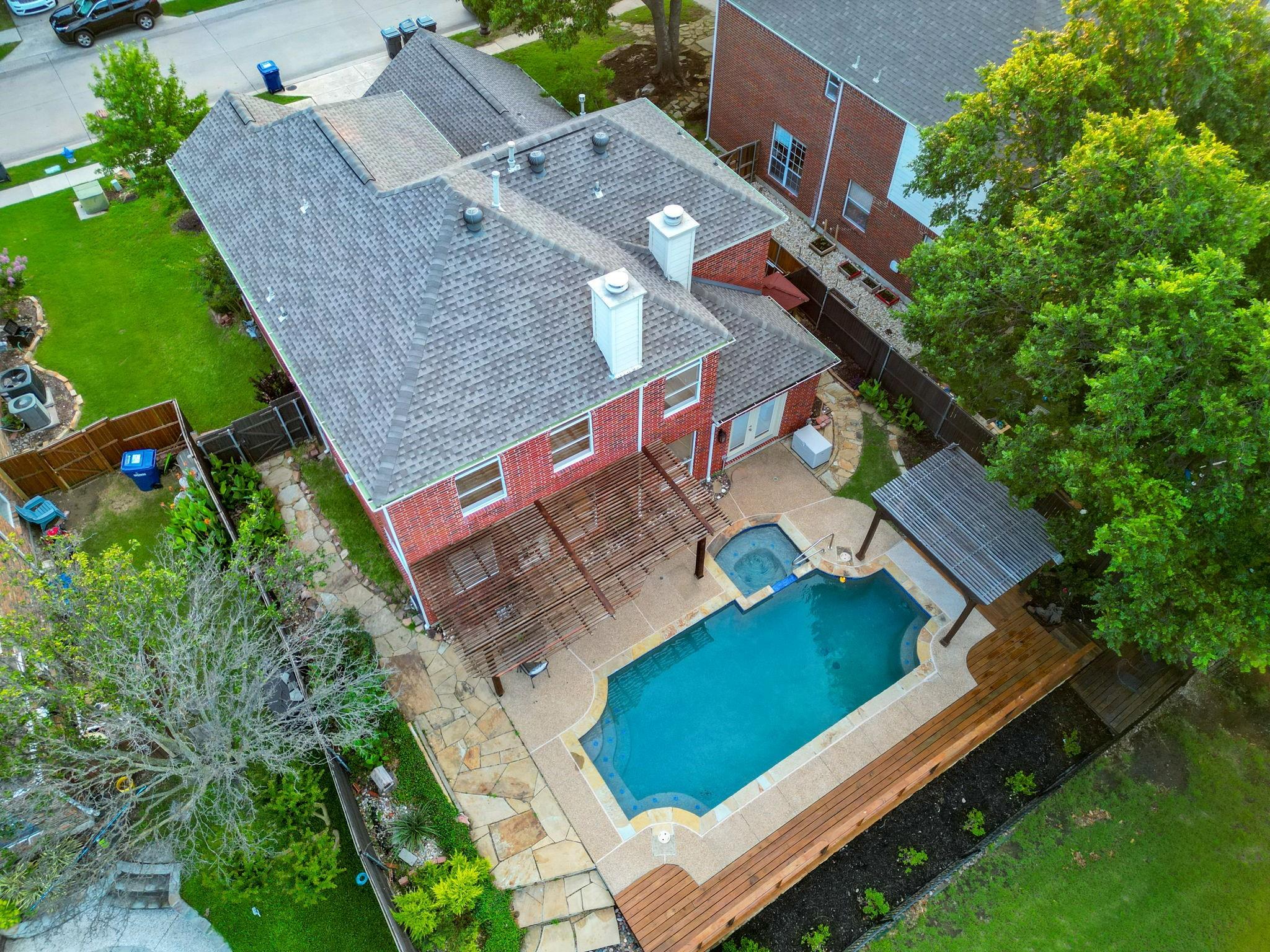 main property photo 4