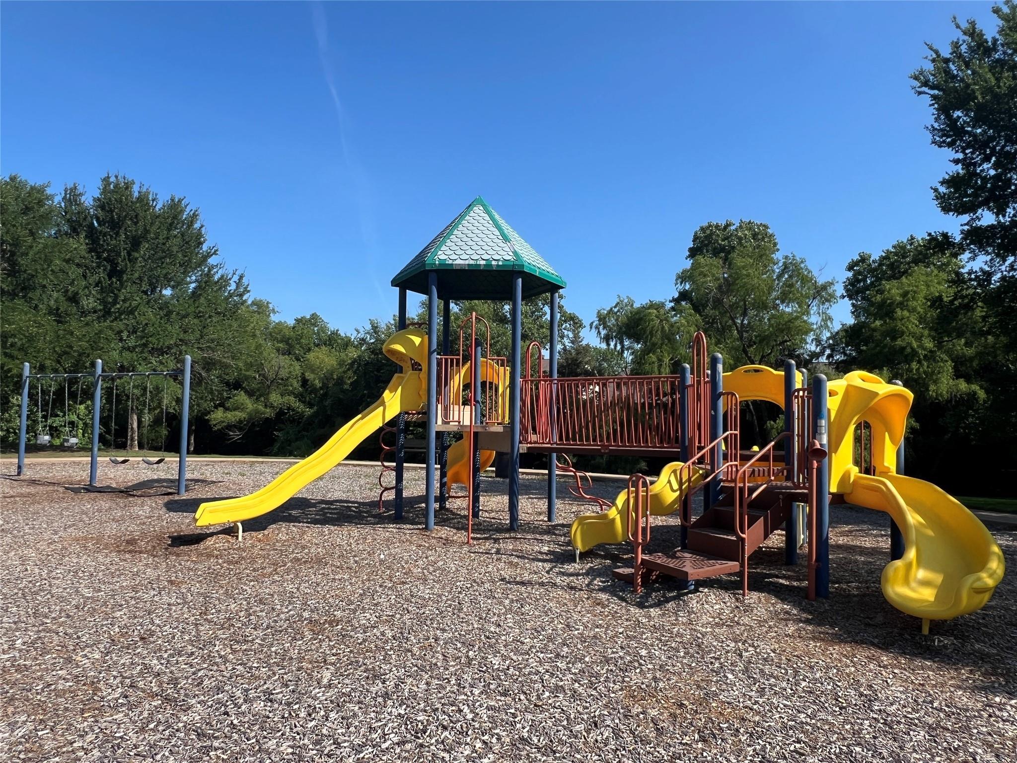 main property photo 19