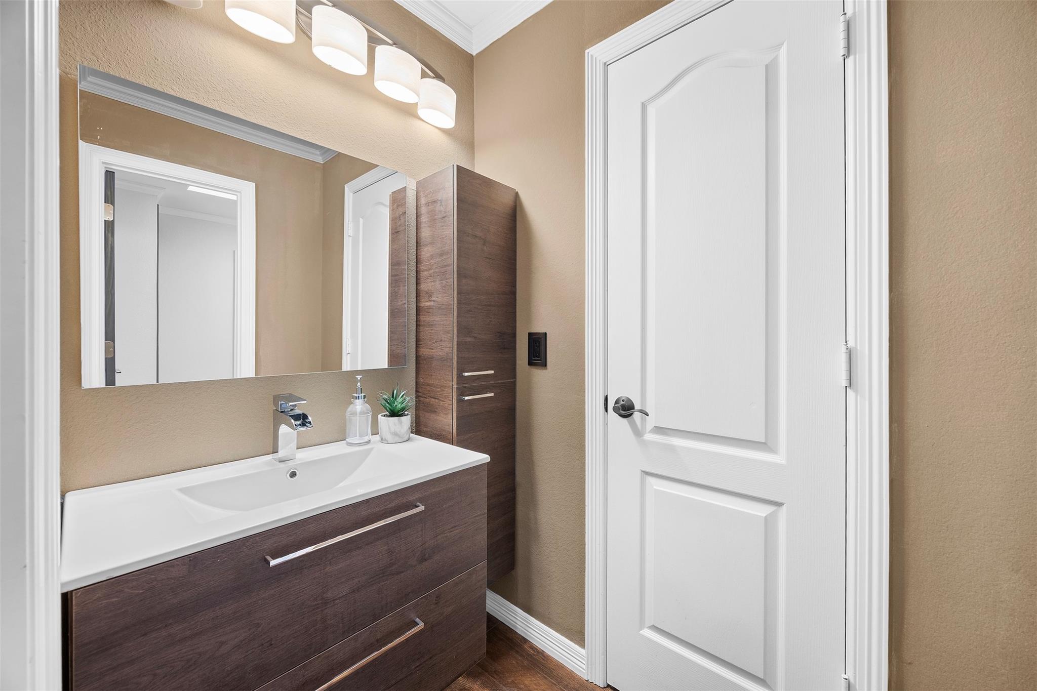 property viewer photo 24