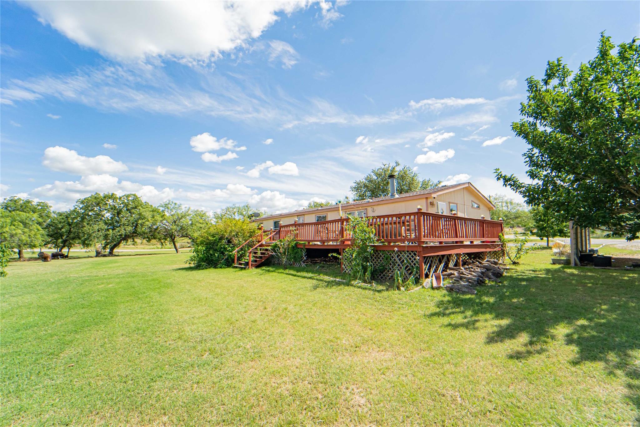 main property photo 11