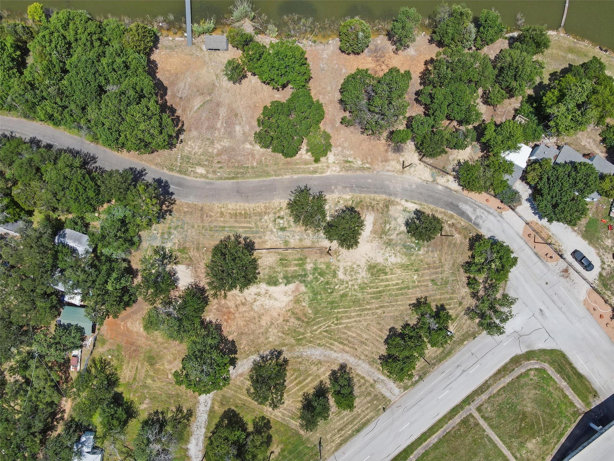 main property photo 18