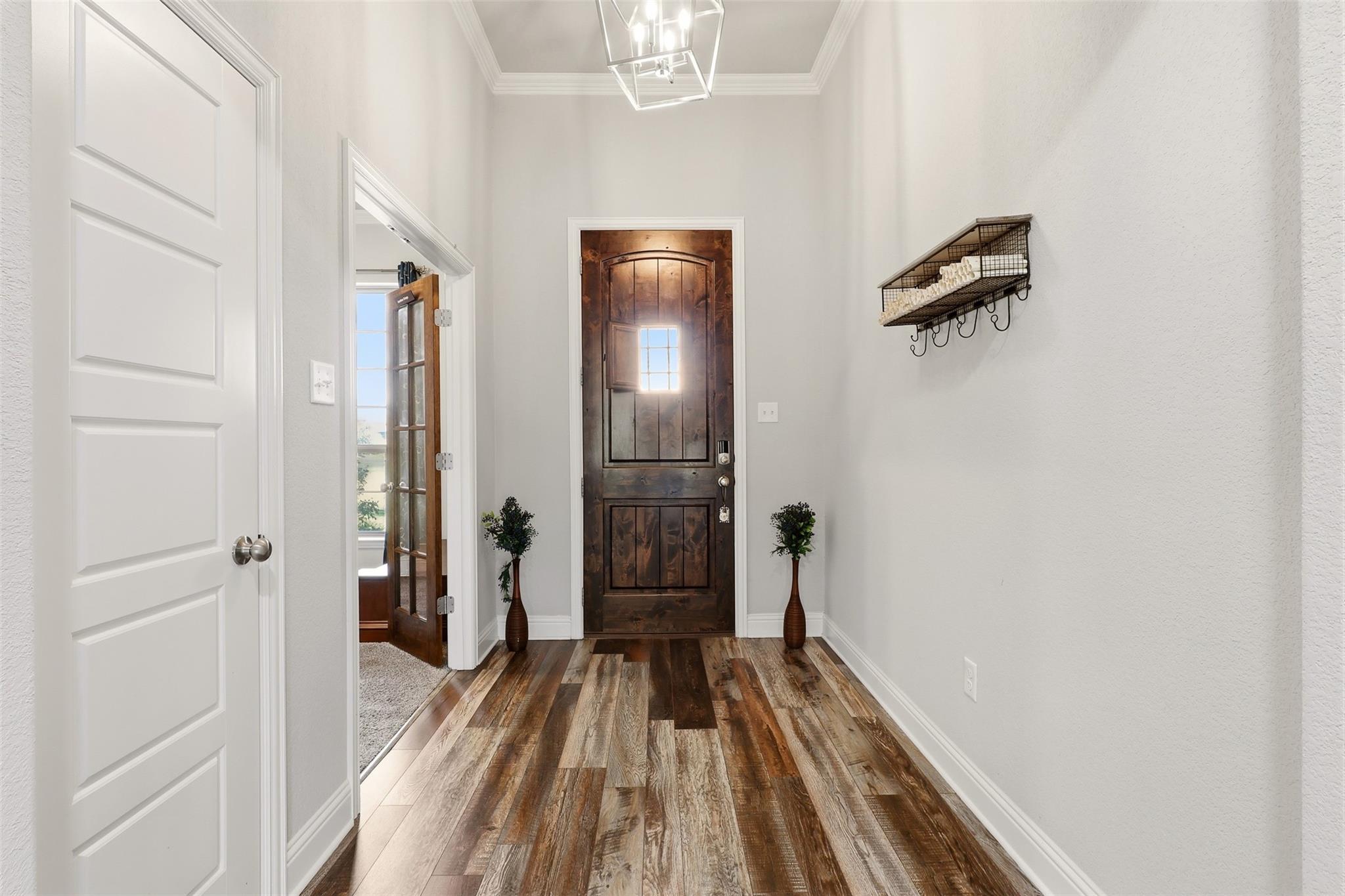 main property photo 11