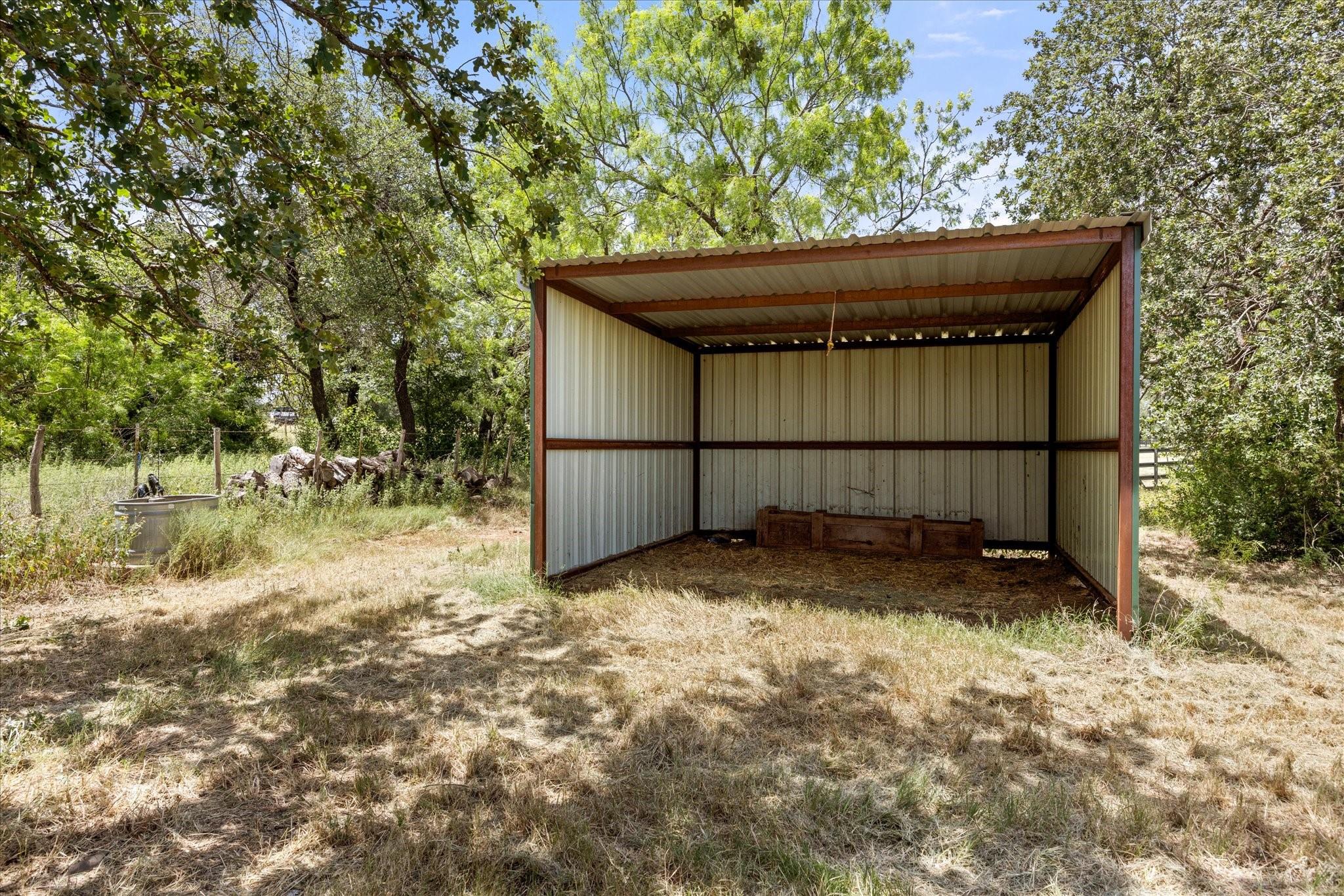 main property photo 19