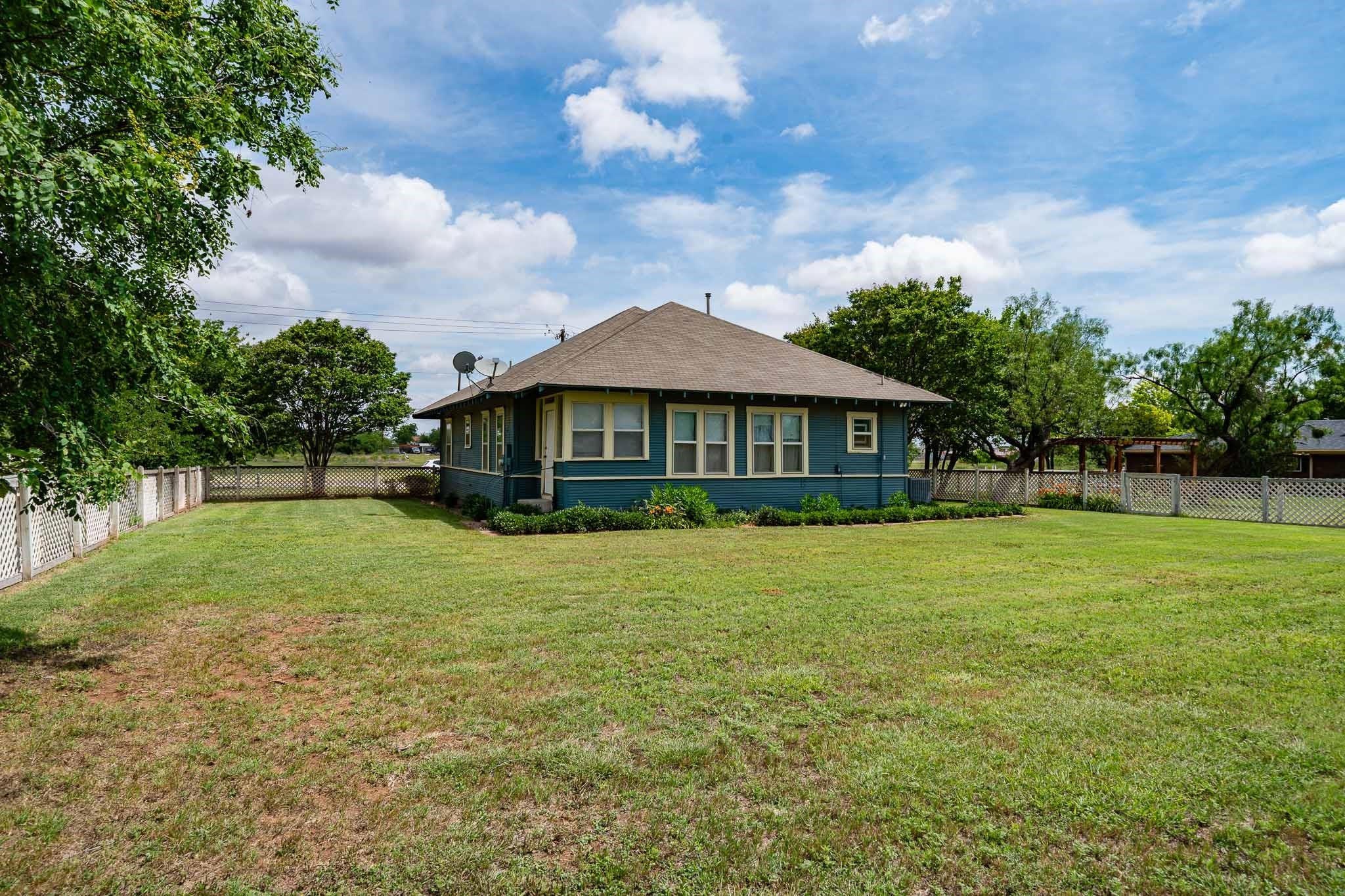 main property photo 31