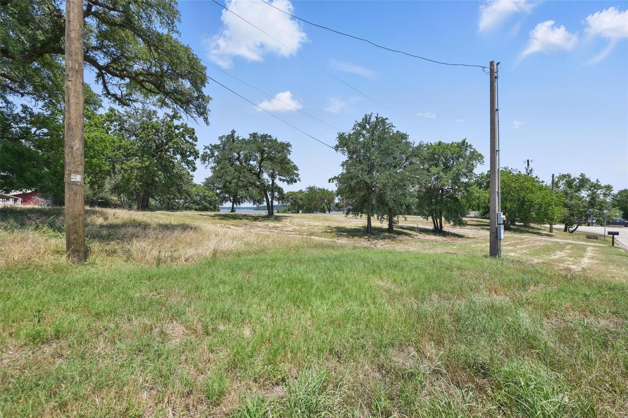 main property photo 14