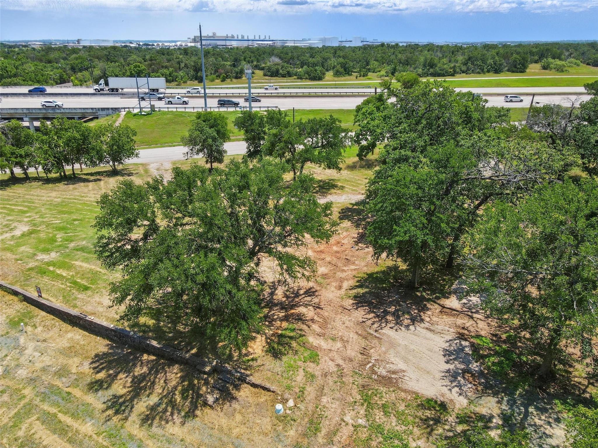 main property photo 32