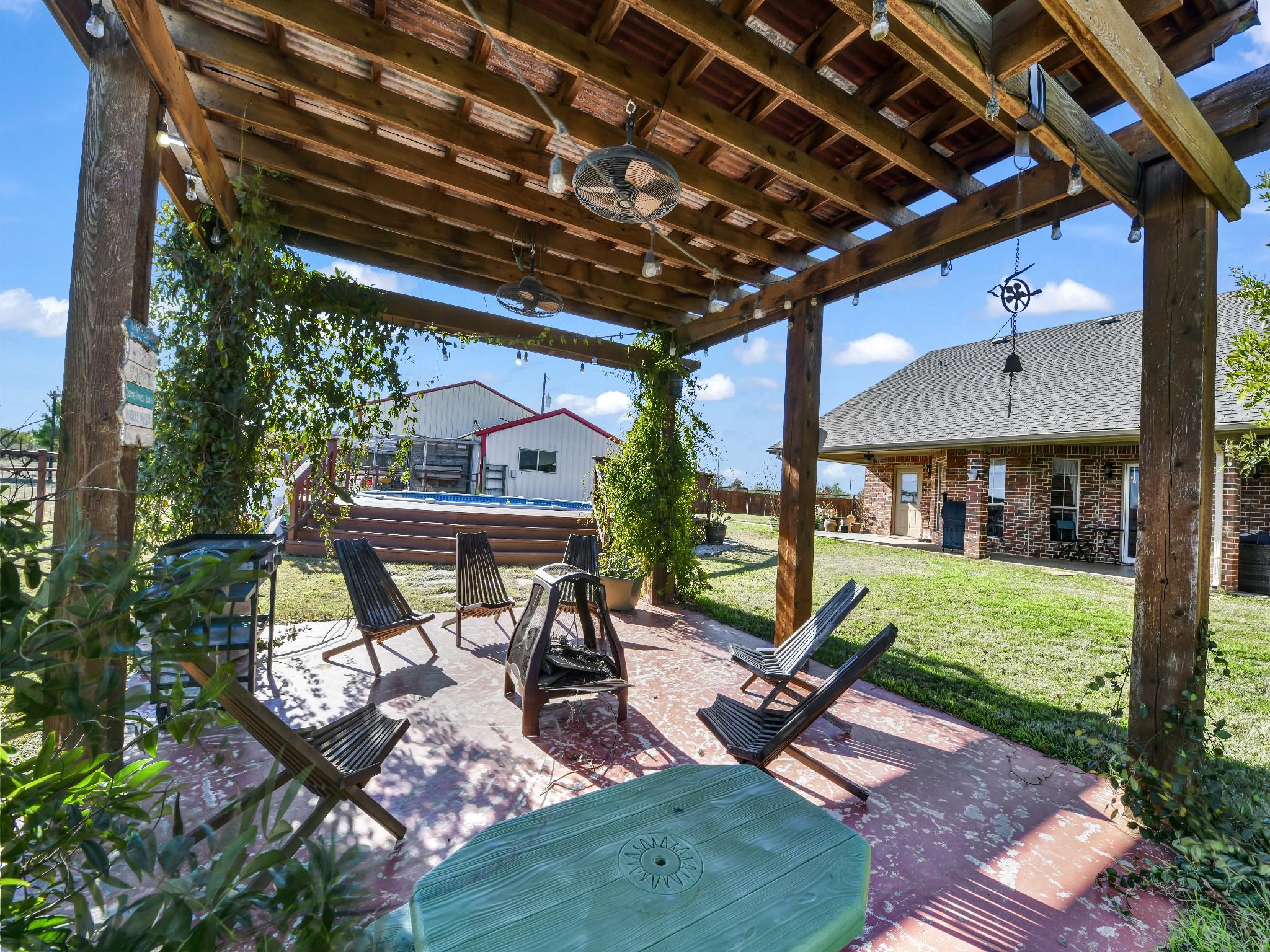 main property photo 32