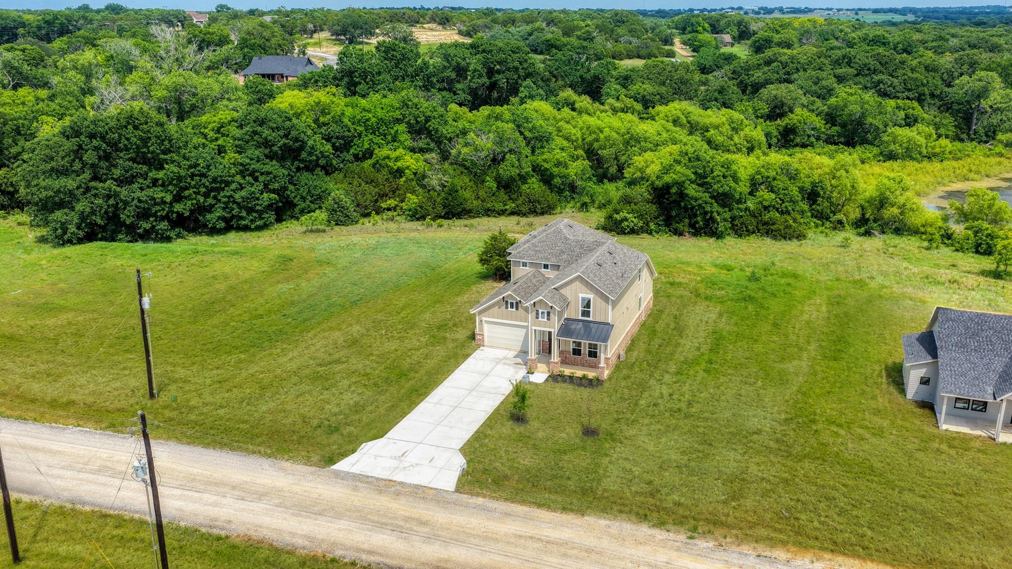main property photo 37